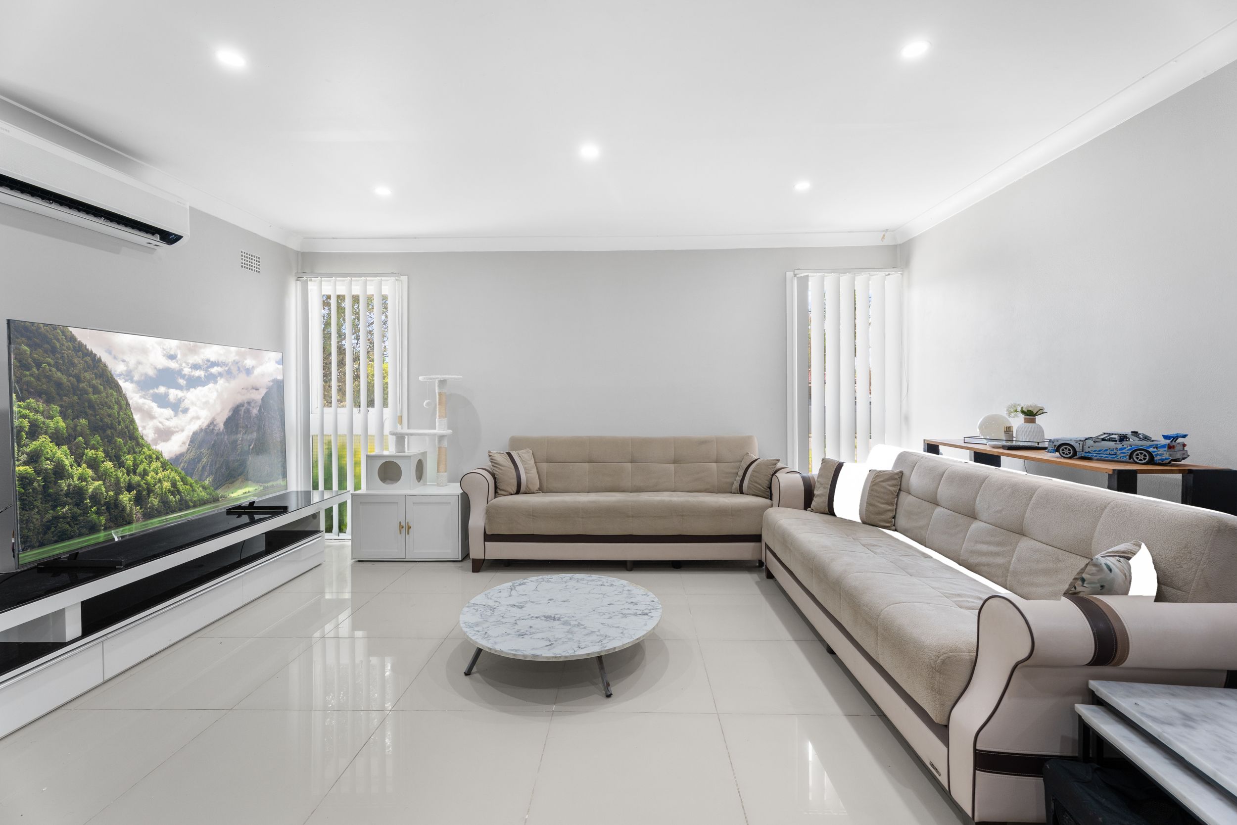 40 Sandakan Crescent, Lethbridge Park, NSW