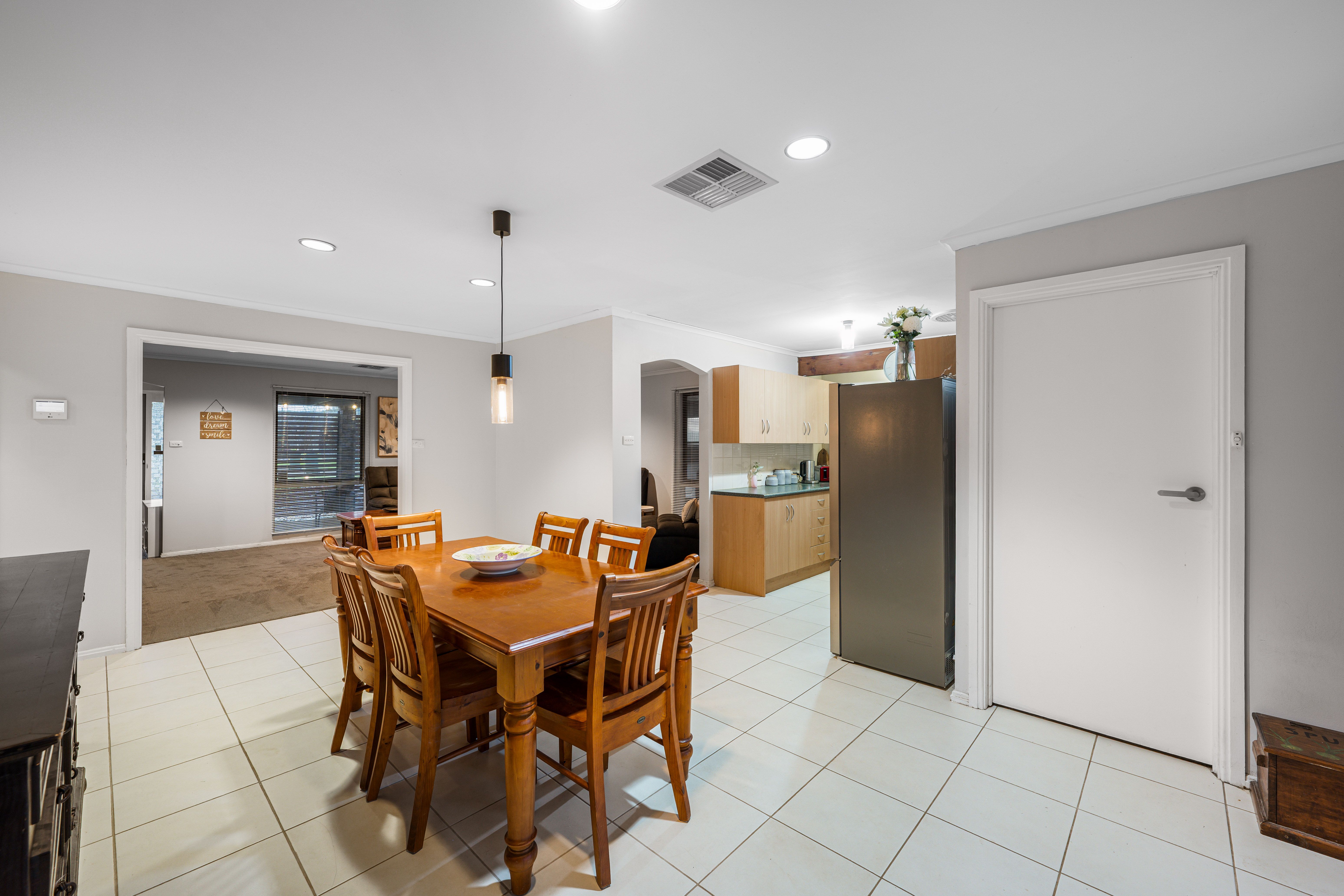 8 Zariba Court — photo 7 of 21