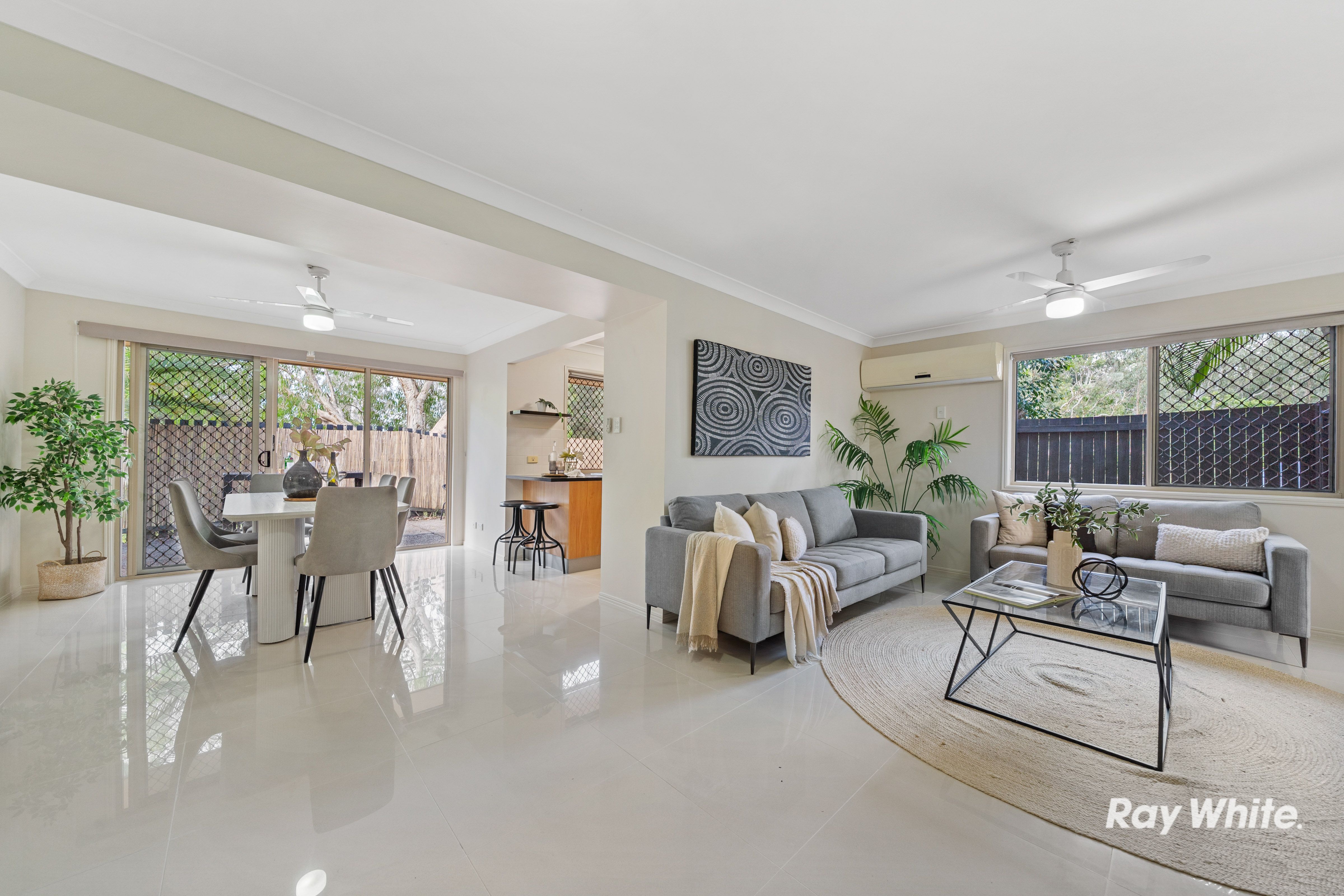 1/20 Elite Street — photo from Ray White Springwood QLD