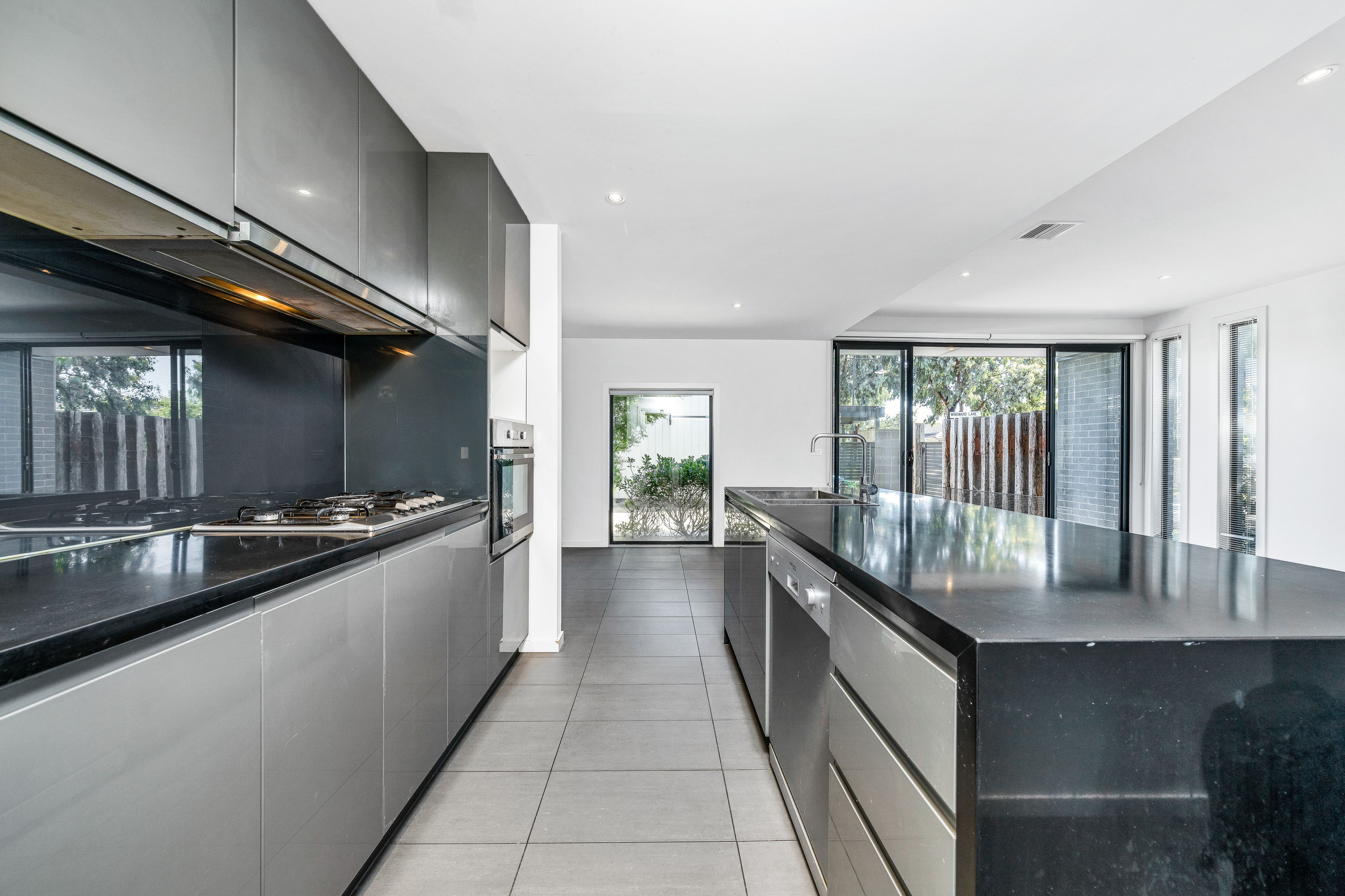 12 Alarah Boulevard, Cranbourne West, VIC 3977
