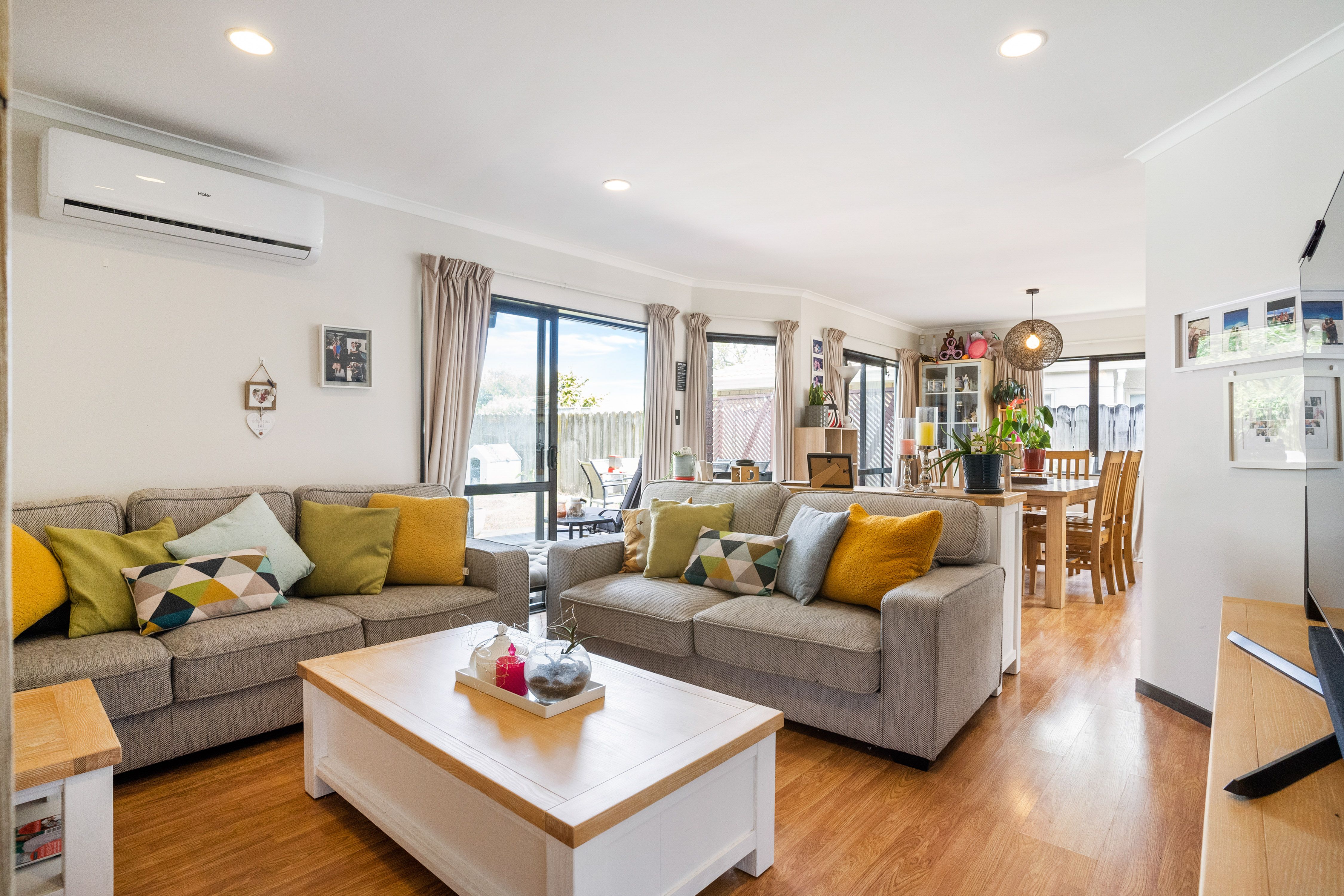 14 Quartley Place, Huntington Park, Manukau City