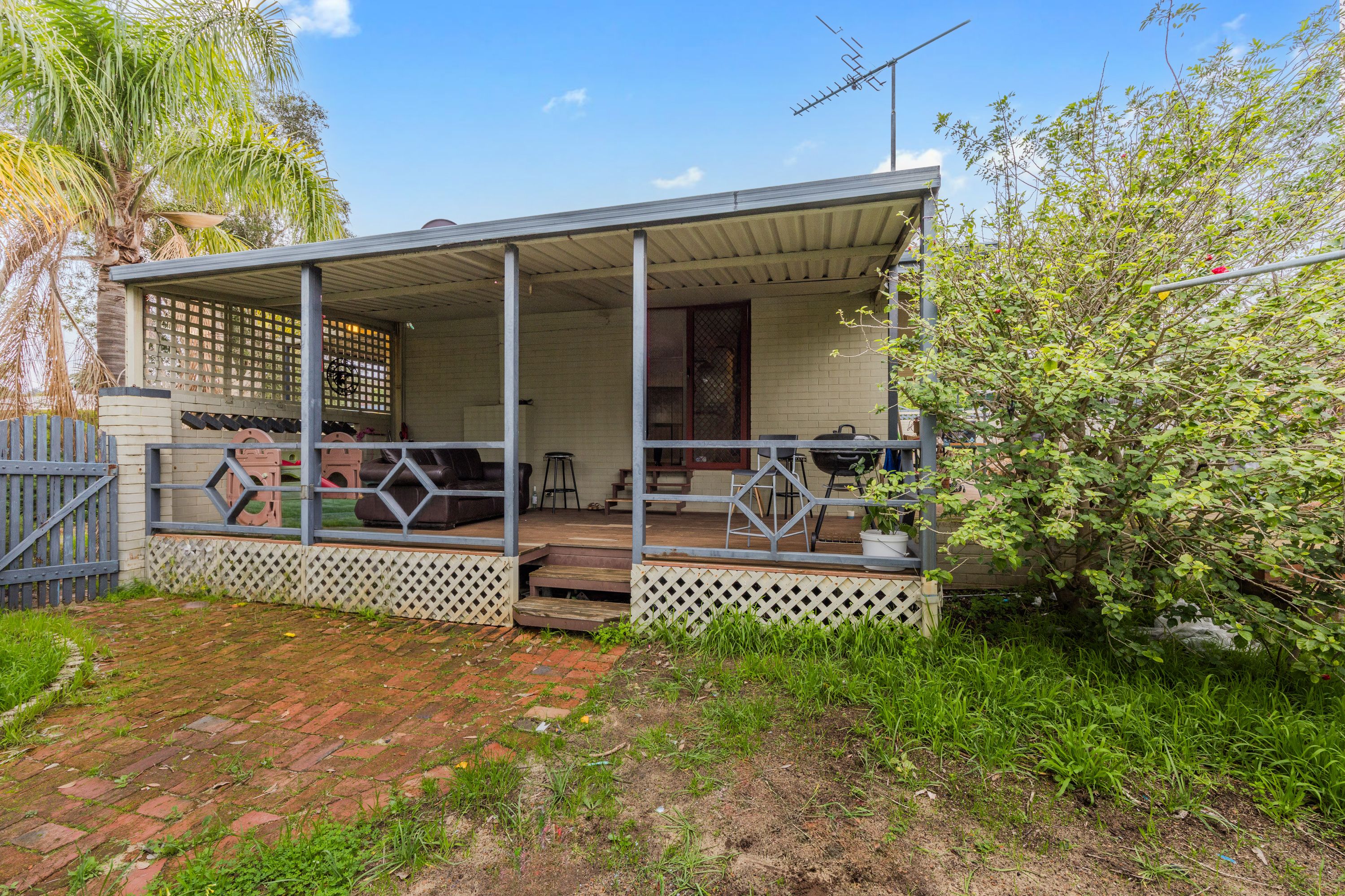 15 Shelley Street — photo 14 of 25