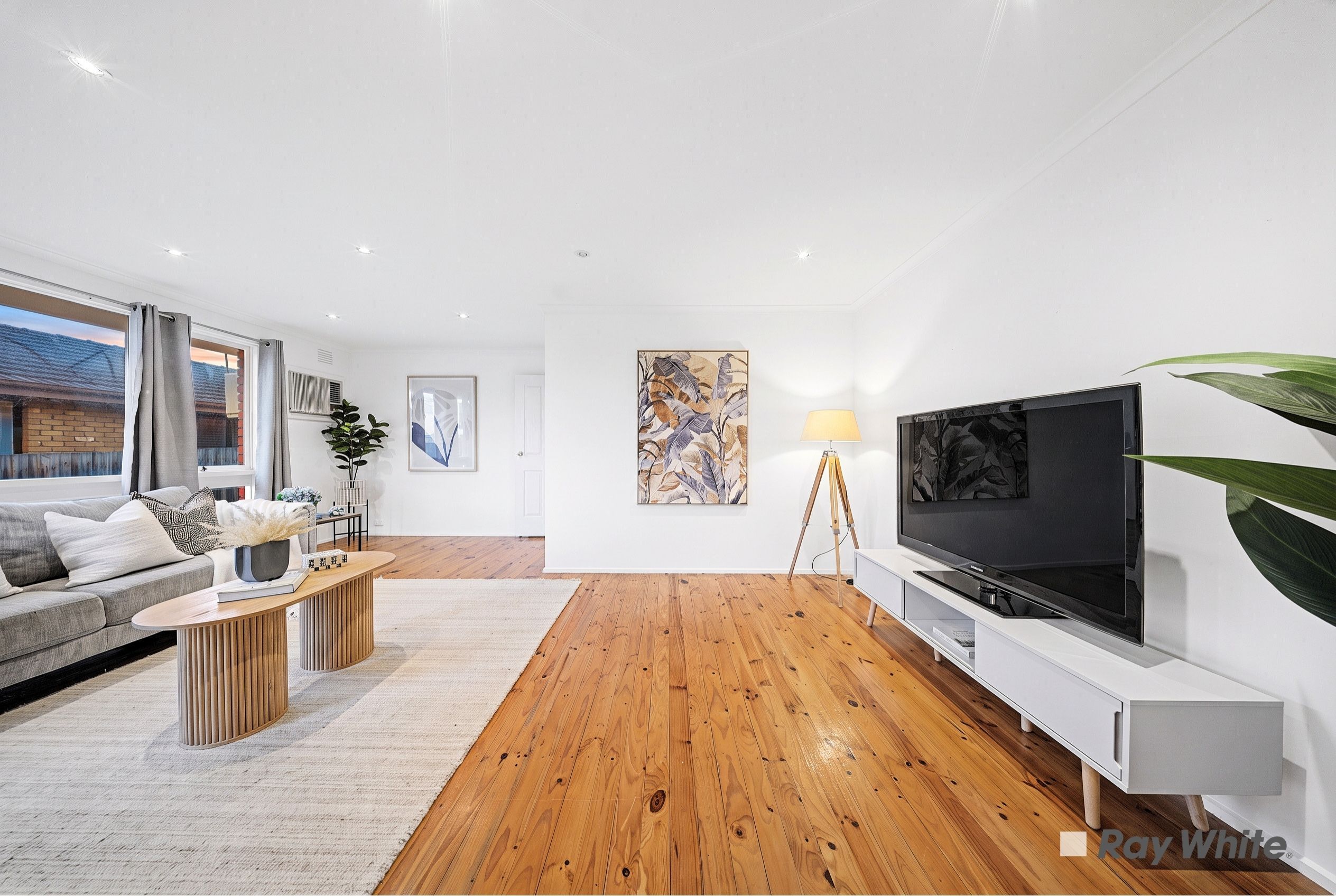 236 Gladstone Road — photo 6 of 25