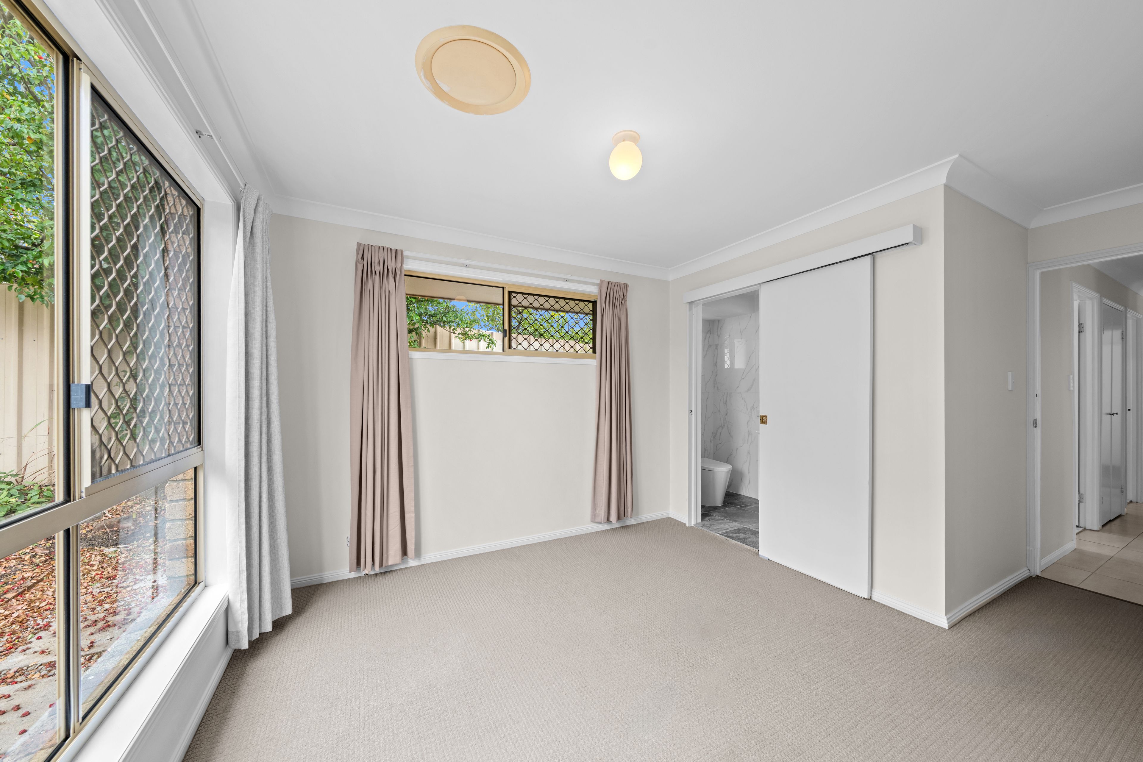 19 Eagle Street — photo 8 of 20