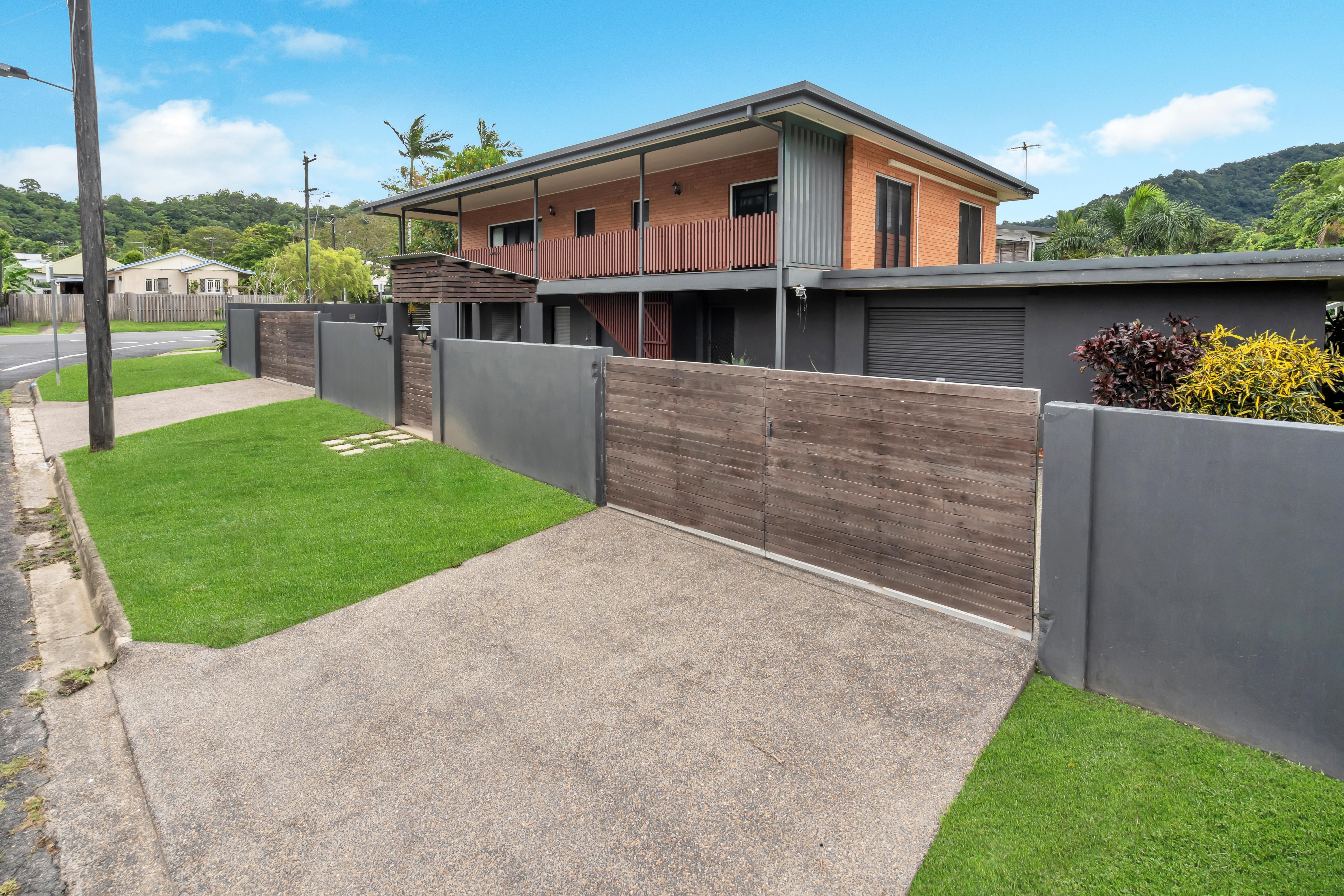 174 Mcmanus Street, Whitfield, QLD 4870