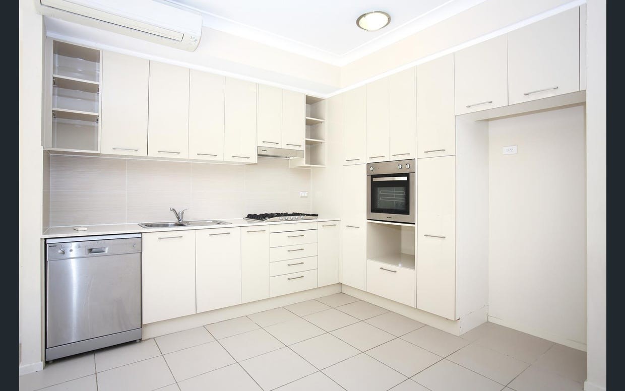 61/17 Warby Street, Campbelltown, NSW 2560