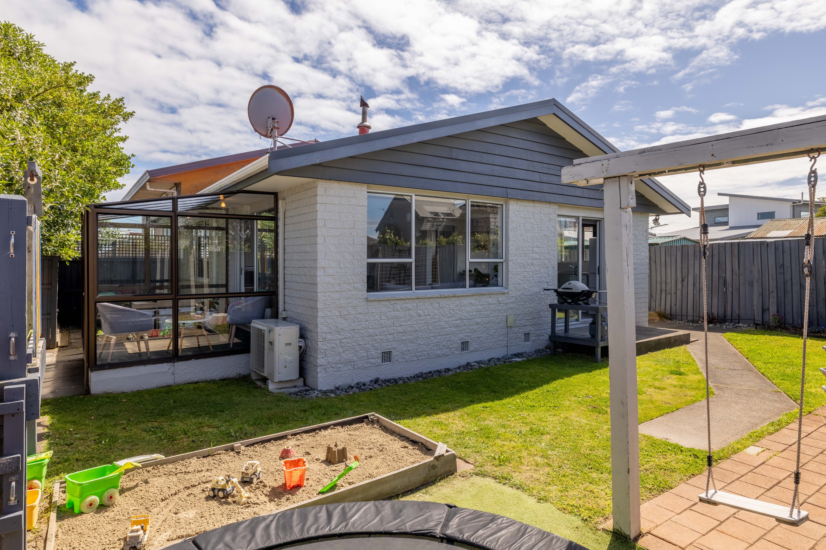 2/15 Hood Street, New Brighton, Christchurch City