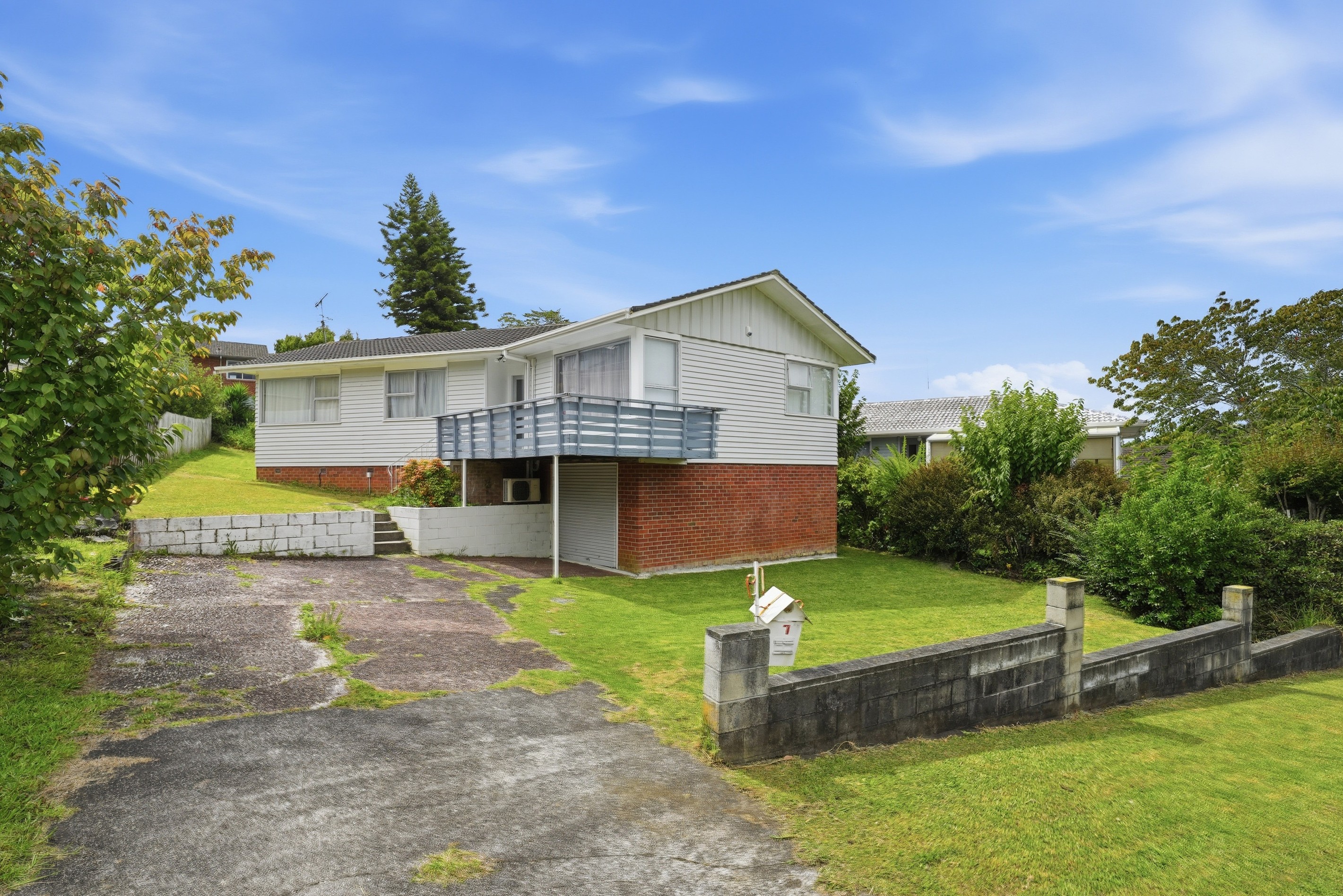 7 Verena Place, Green Bay, Waitakere City