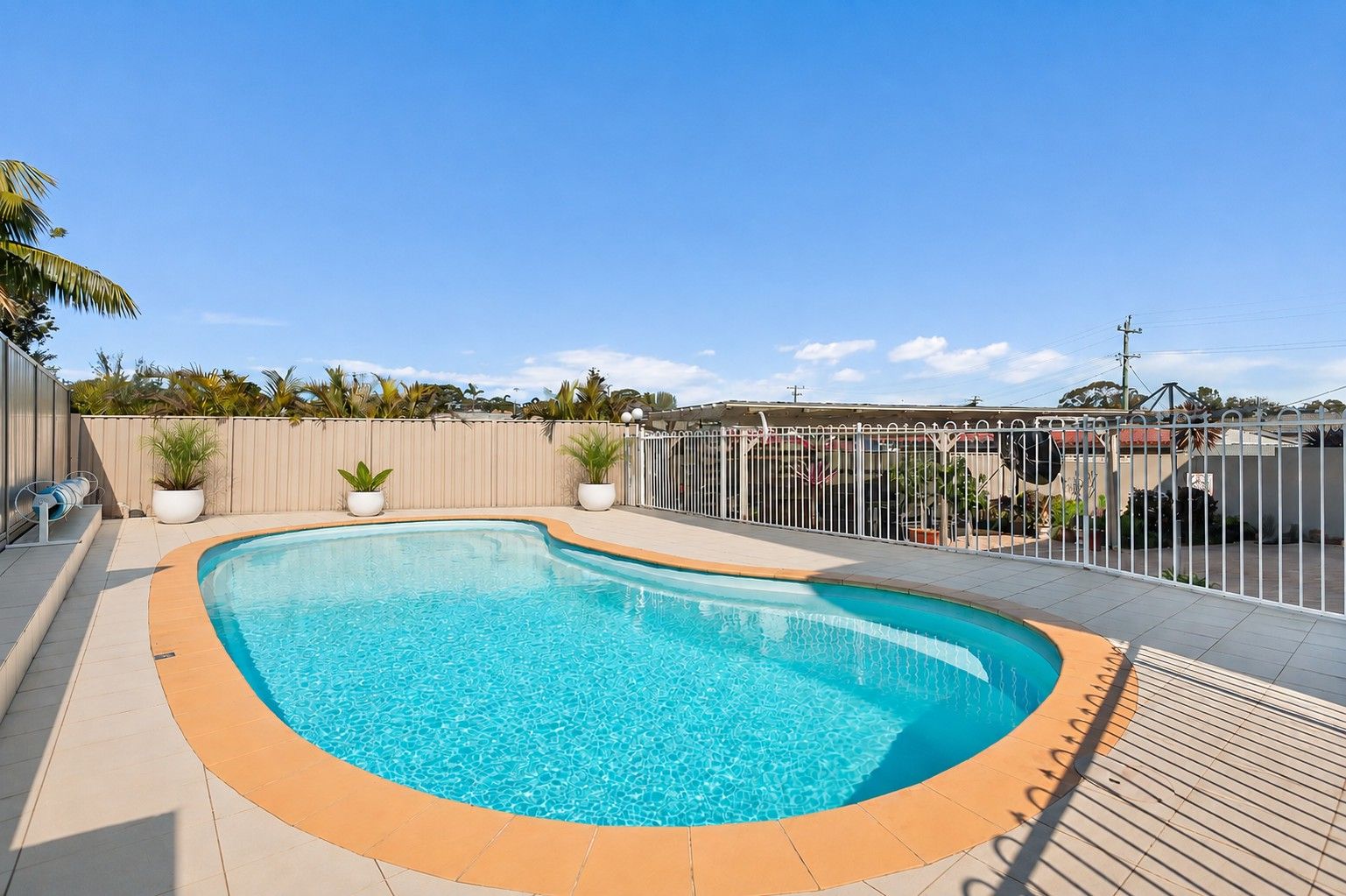 25 Gray Avenue, Mount Warrigal, NSW 2528