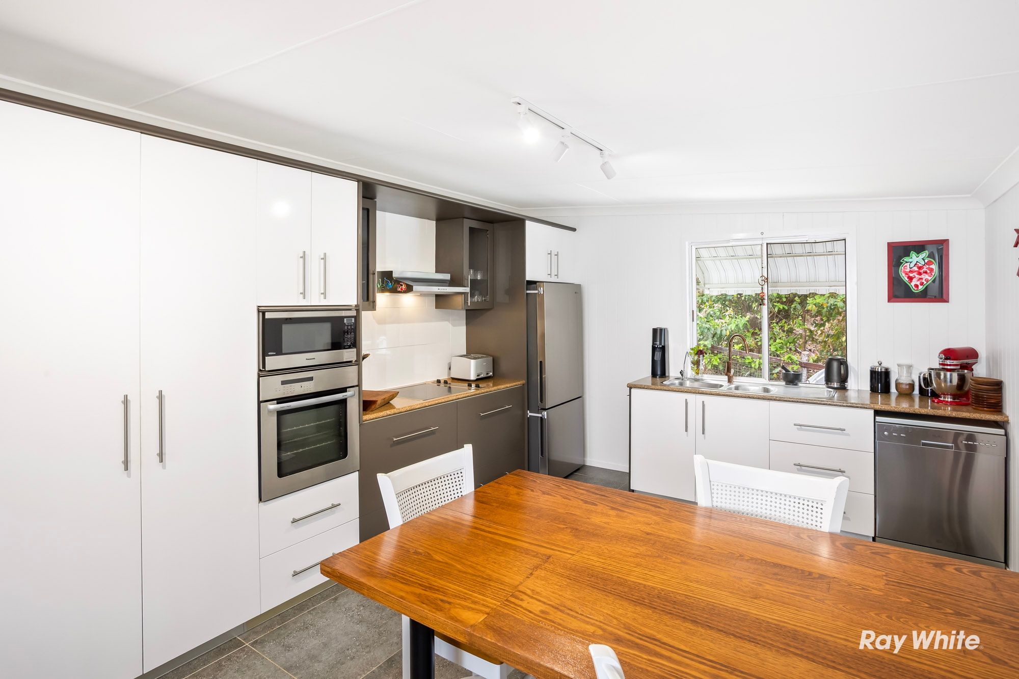 6 Ross Street — photo 3 of 30