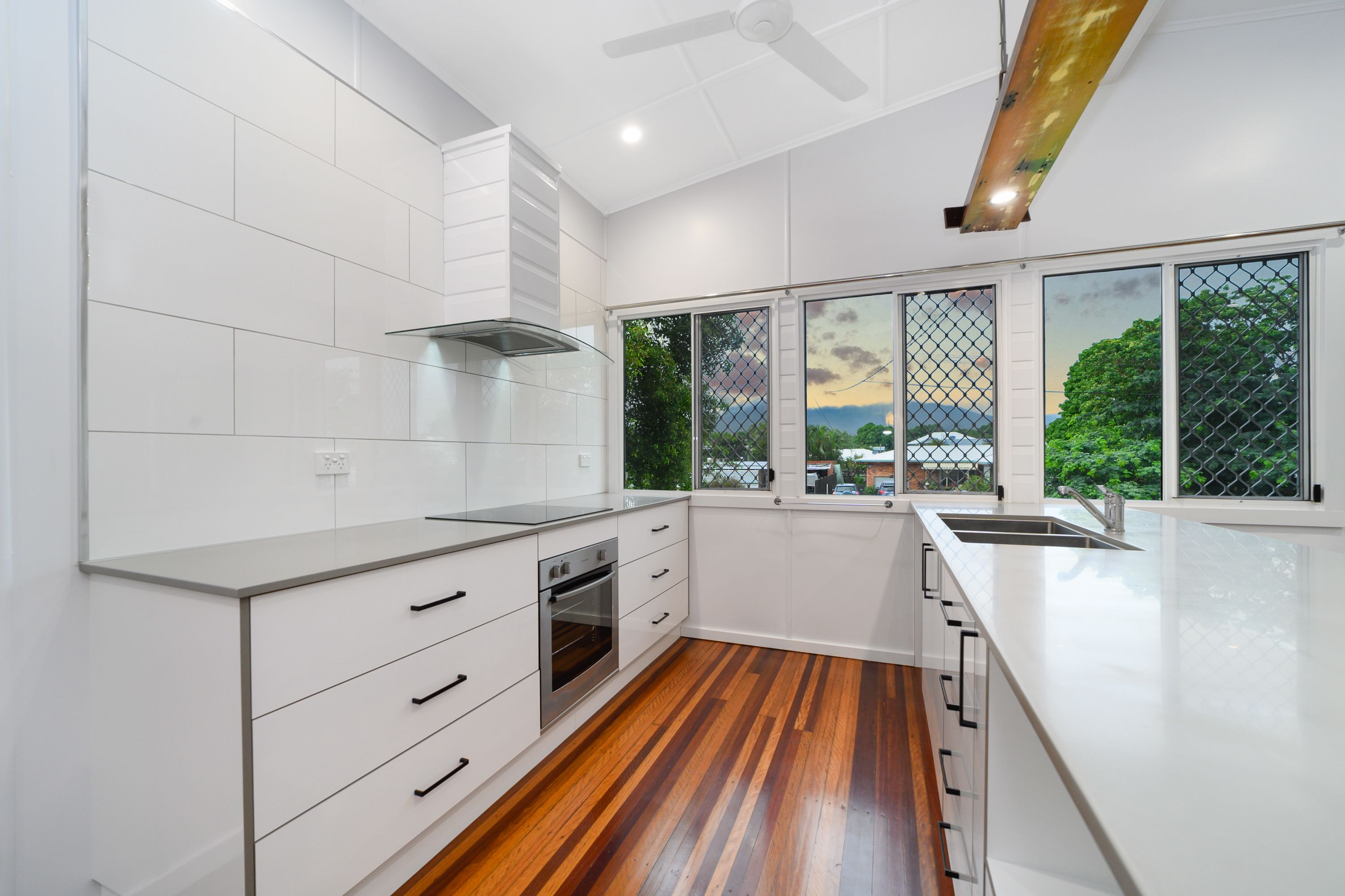 25 Werona Street, Mundingburra, QLD 4812
