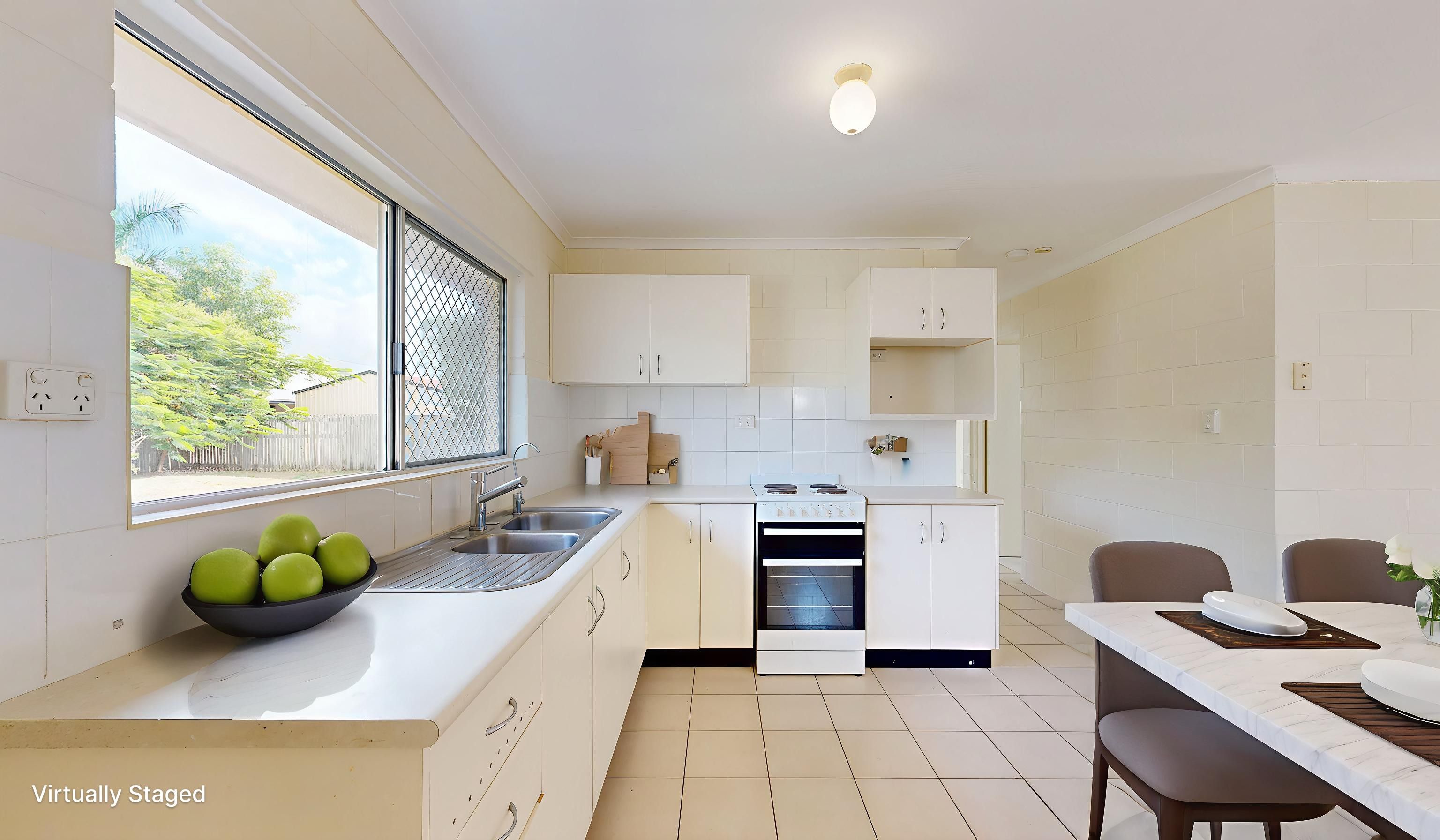14 San Vito Crescent — photo 3 of 10