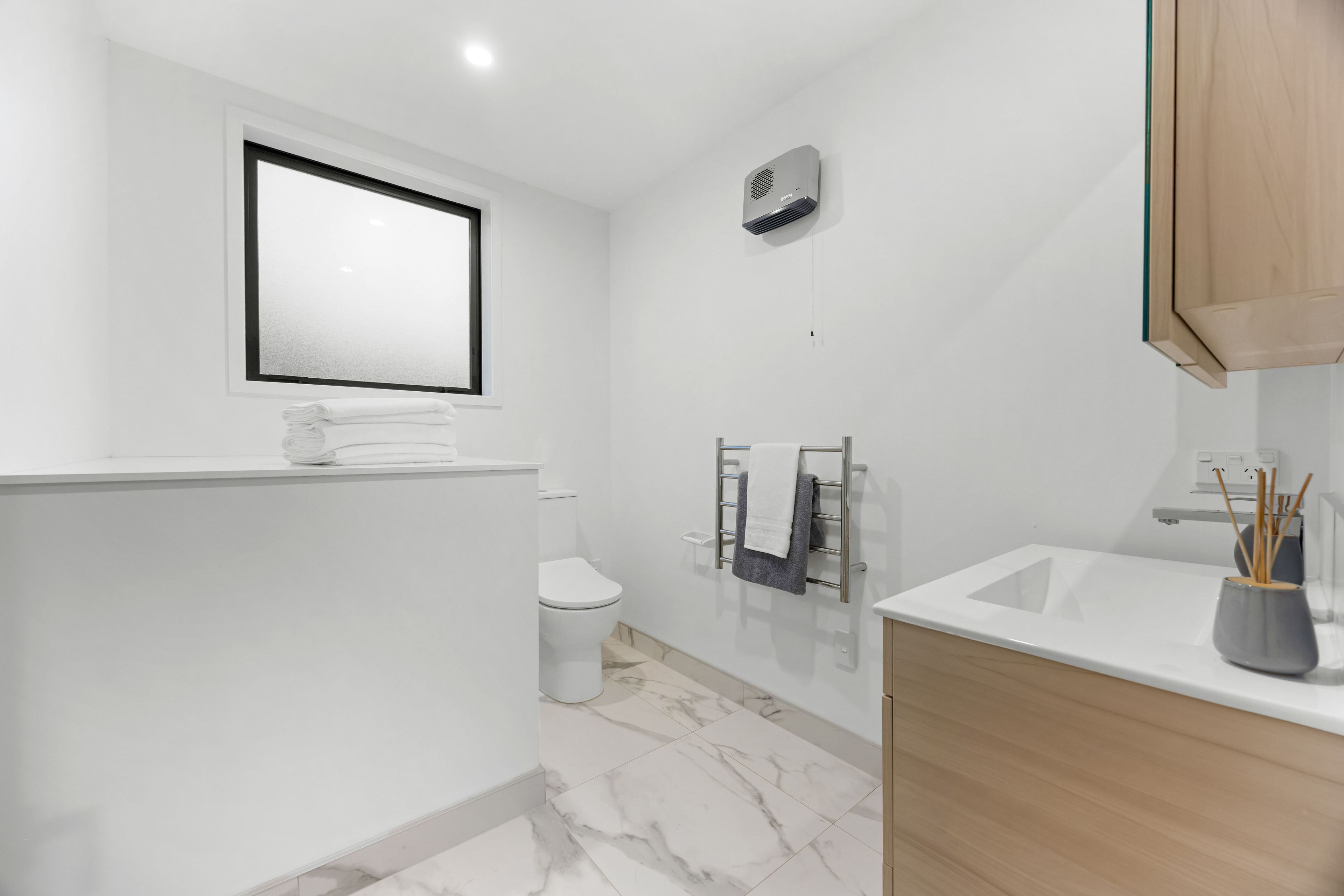 4/14 Wilsher Crescent, Henderson, Waitakere City