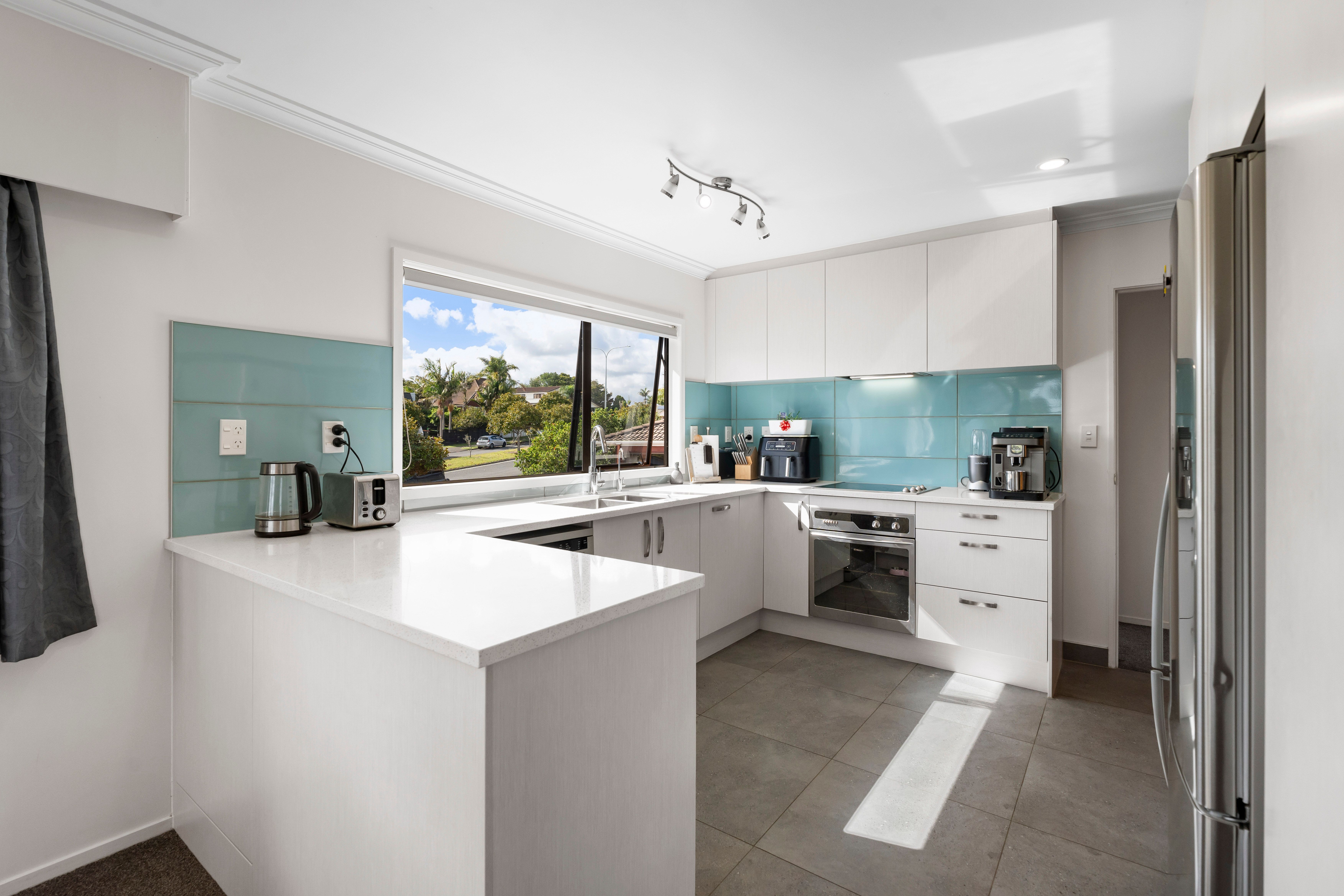 10 Charles Prevost Drive, The Gardens, Manukau City