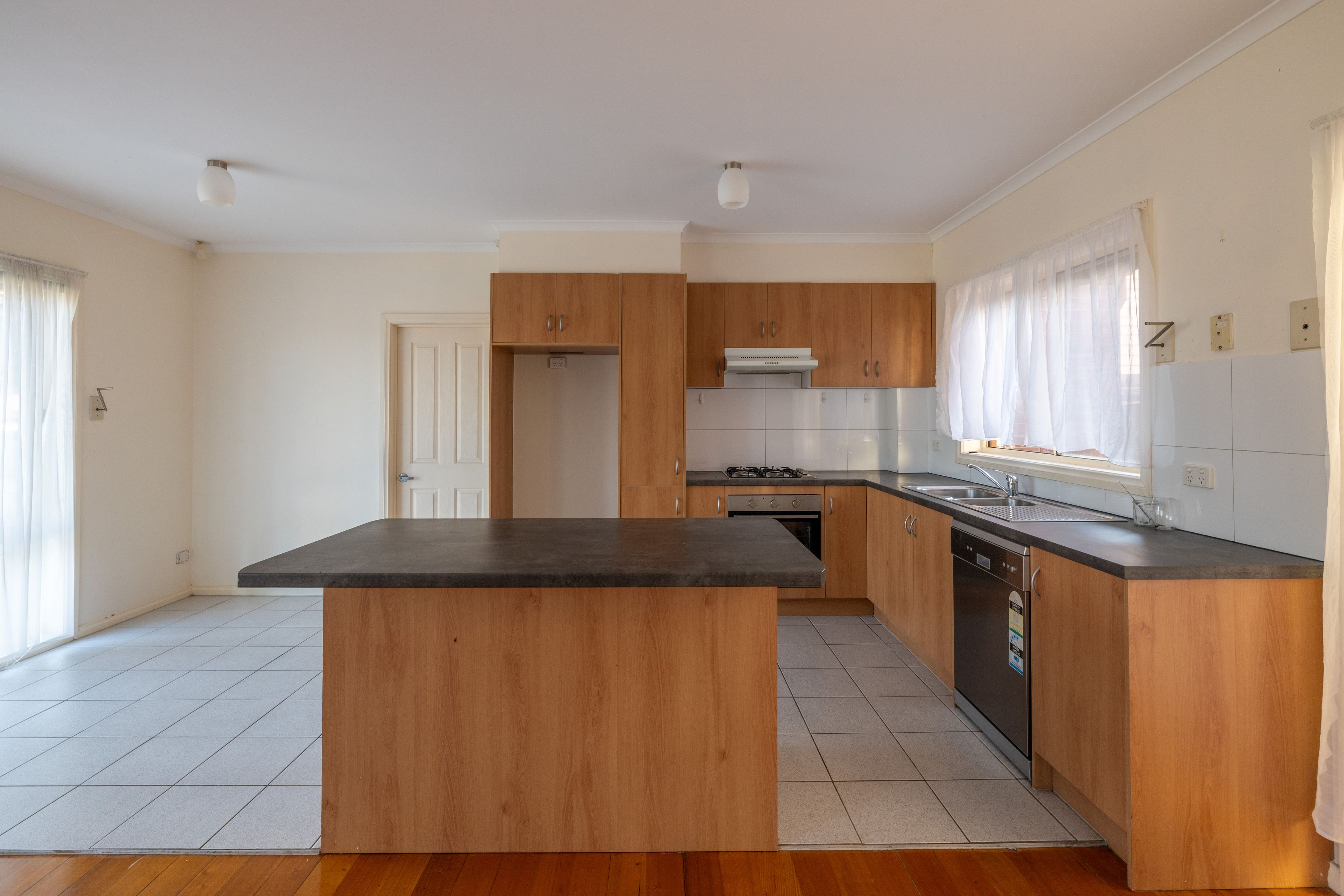1/51 Edinburgh Street, Clayton, VIC 3168