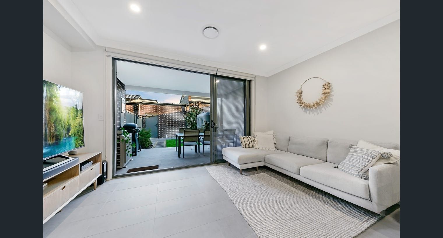 67 Elara Boulevard — photo 4 of 15