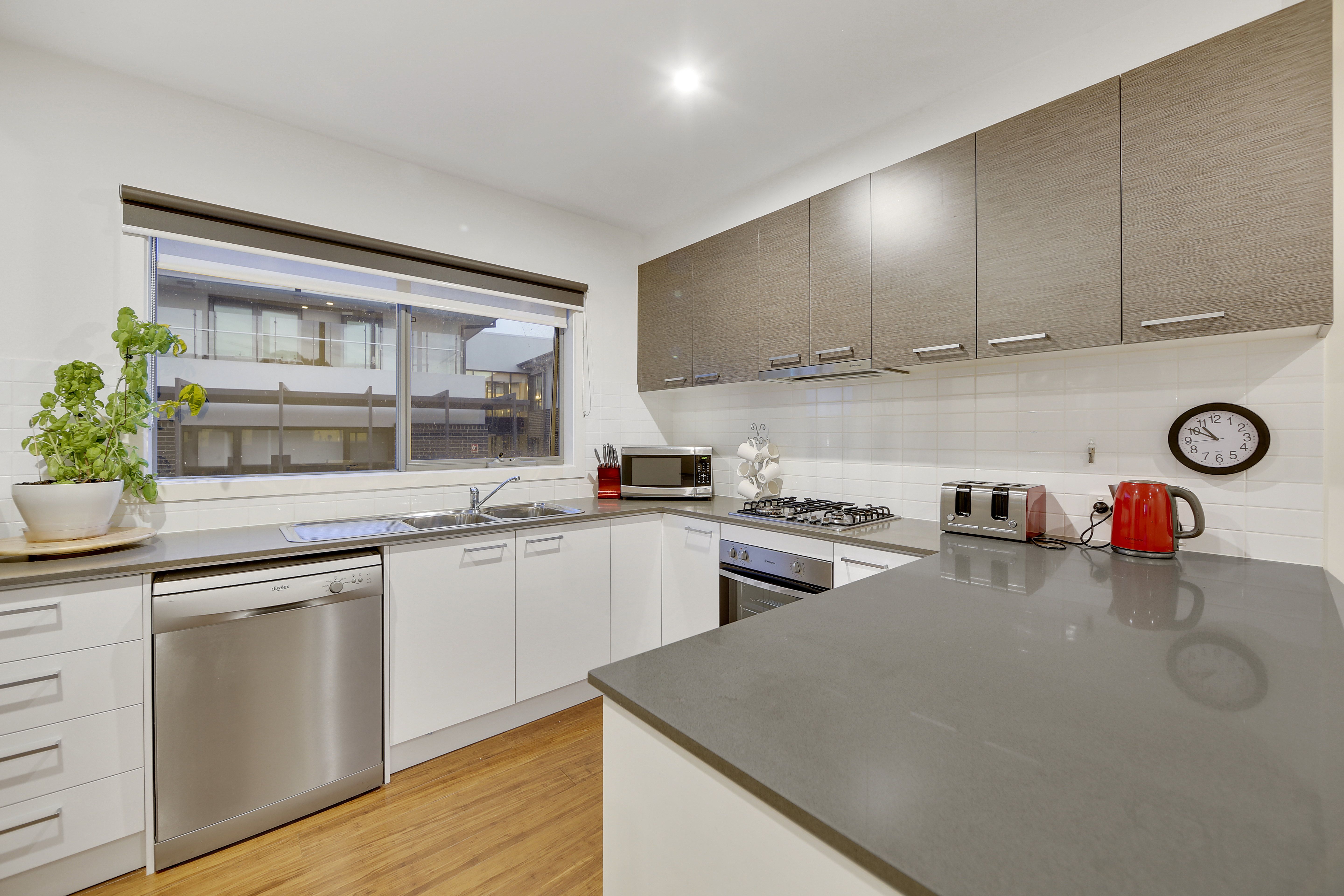 11 Carnation Court, Frankston, VIC 3199