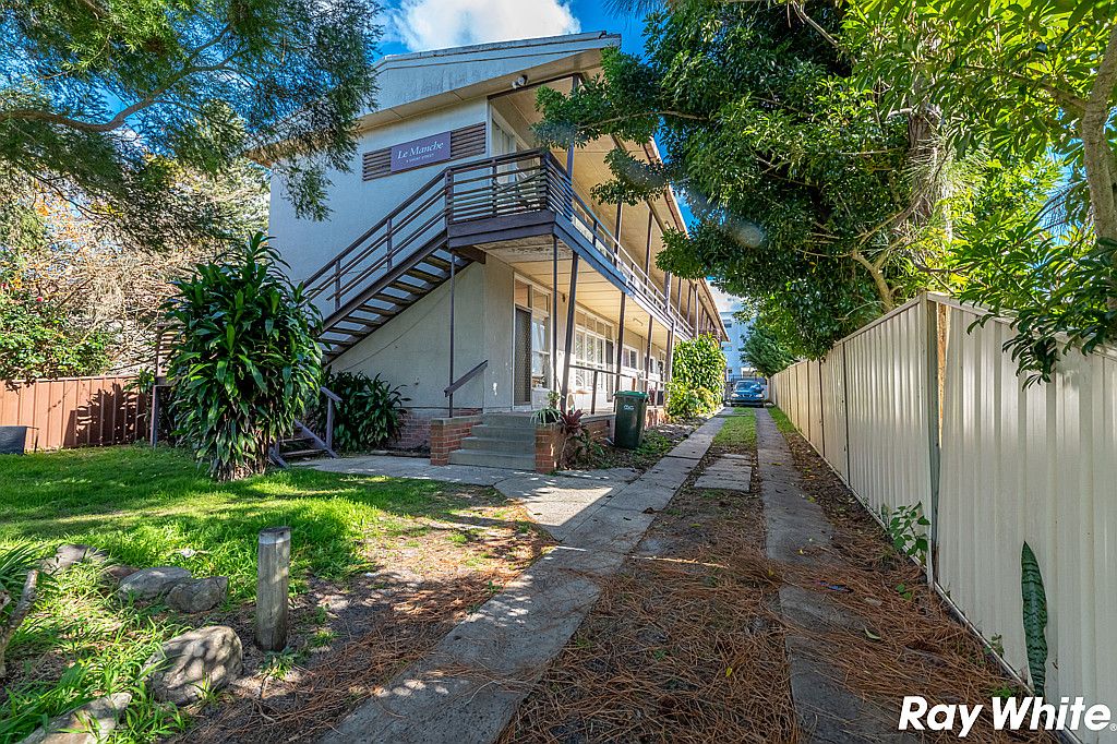 5/9 Short Street — photo from Ray White Forster Tuncurry