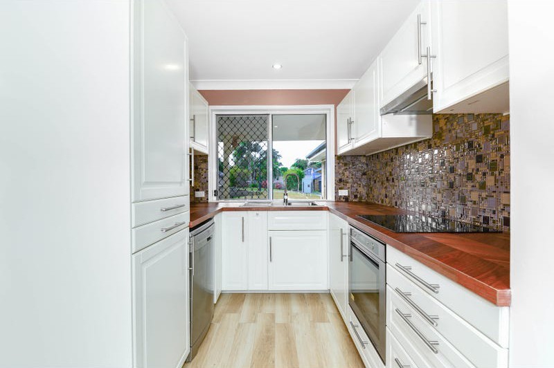 11 Byron Court, Kallangur, QLD 4503