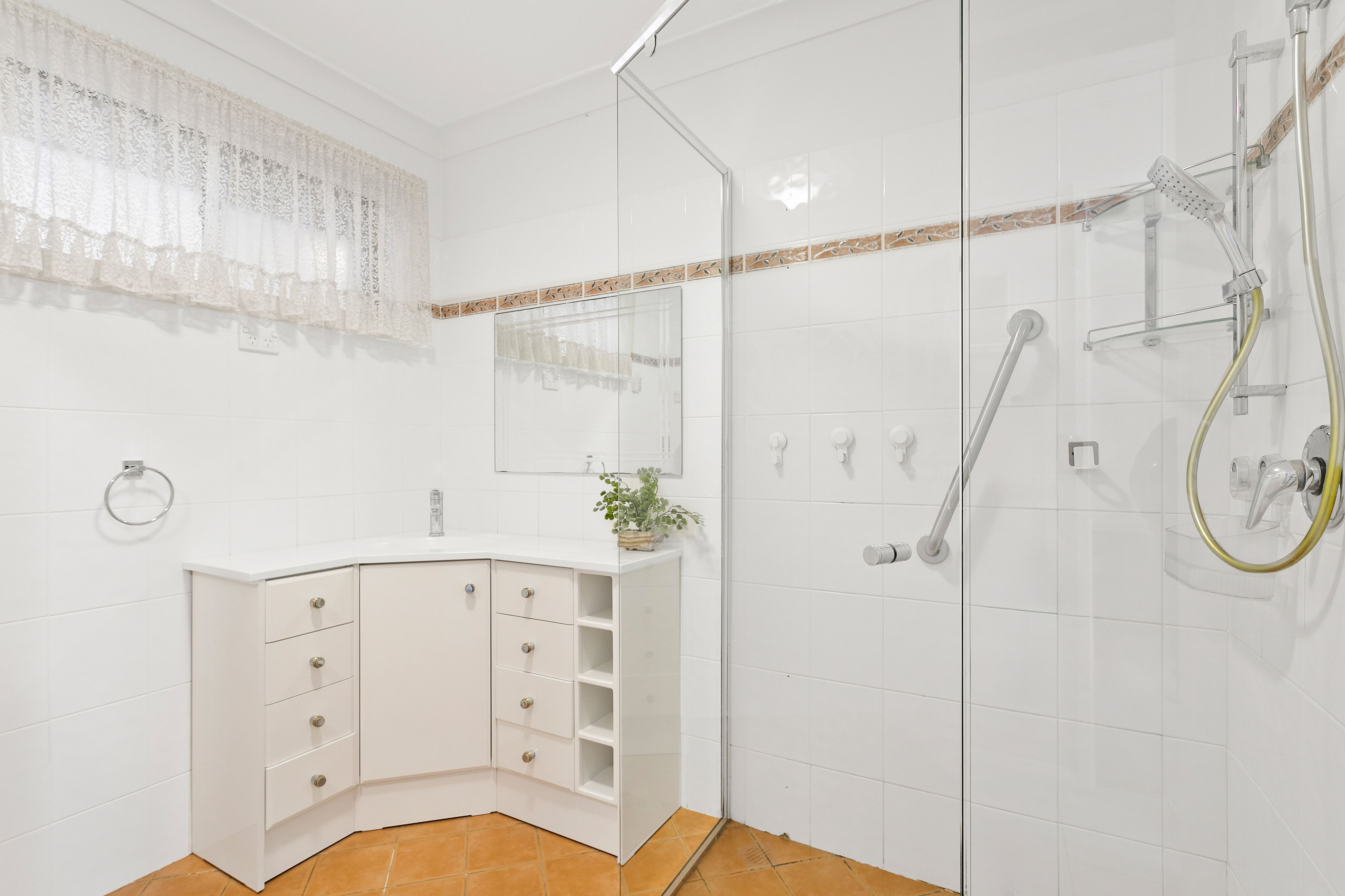 27 Loftus Drive — photo 6 of 12