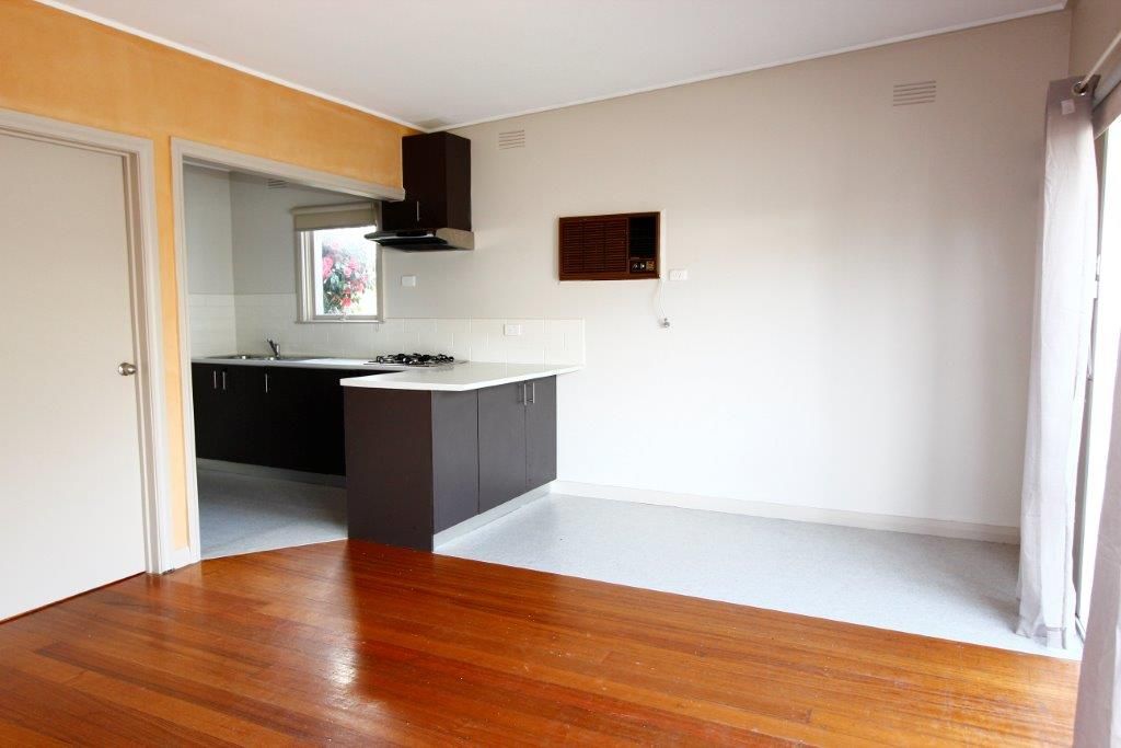 2/8 Iona Avenue, Belmont, VIC 3216