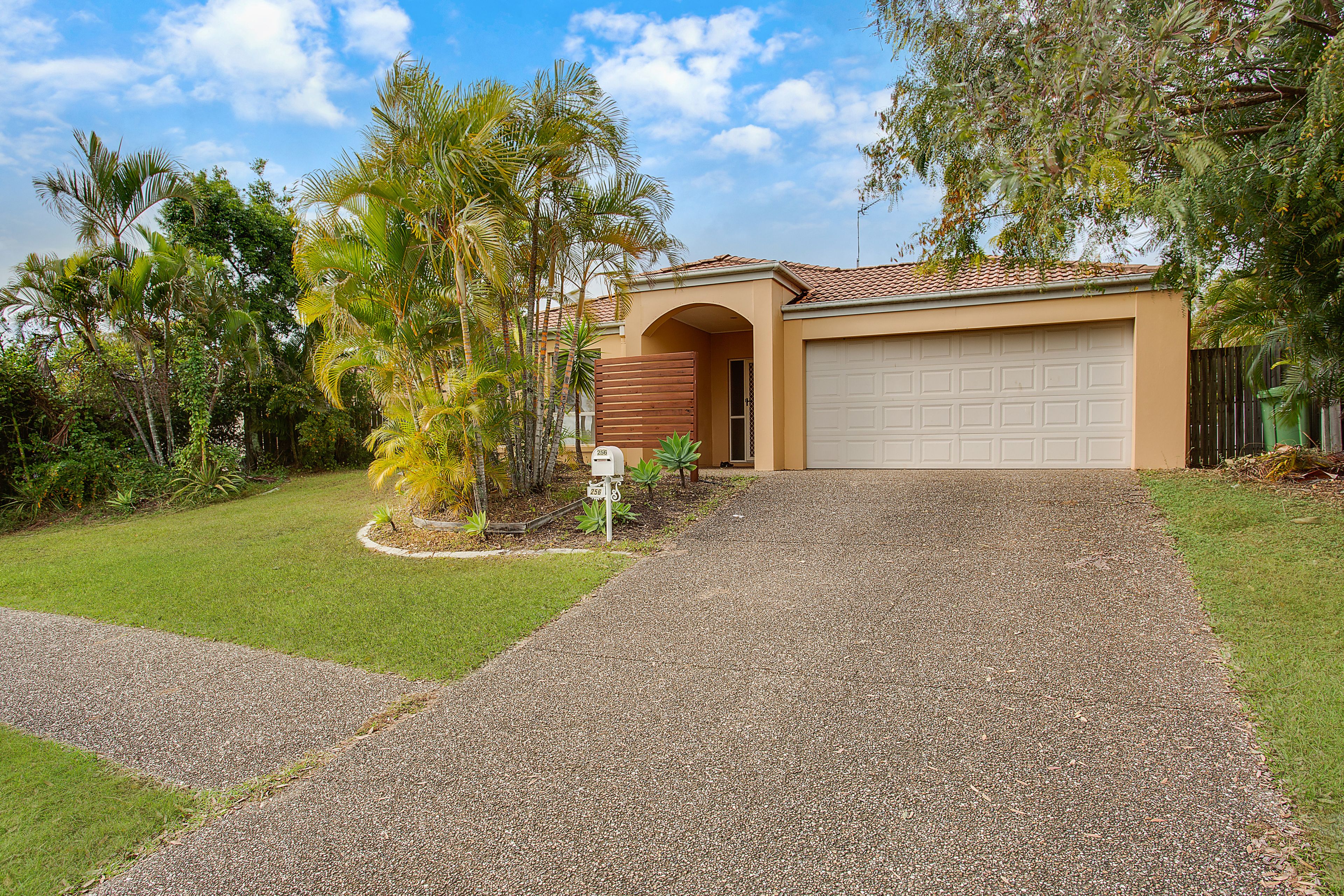 256 Napper Road, Parkwood, QLD 4214