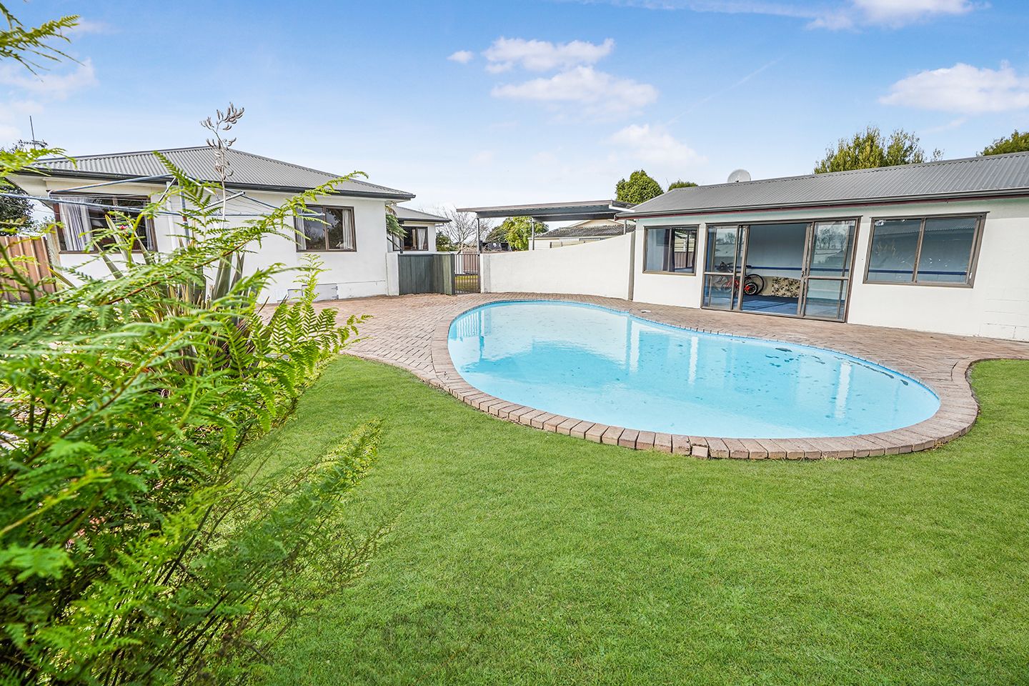 1211 Kakaramea Road, Ngahinapouri, Waipa District 3882 Sold House