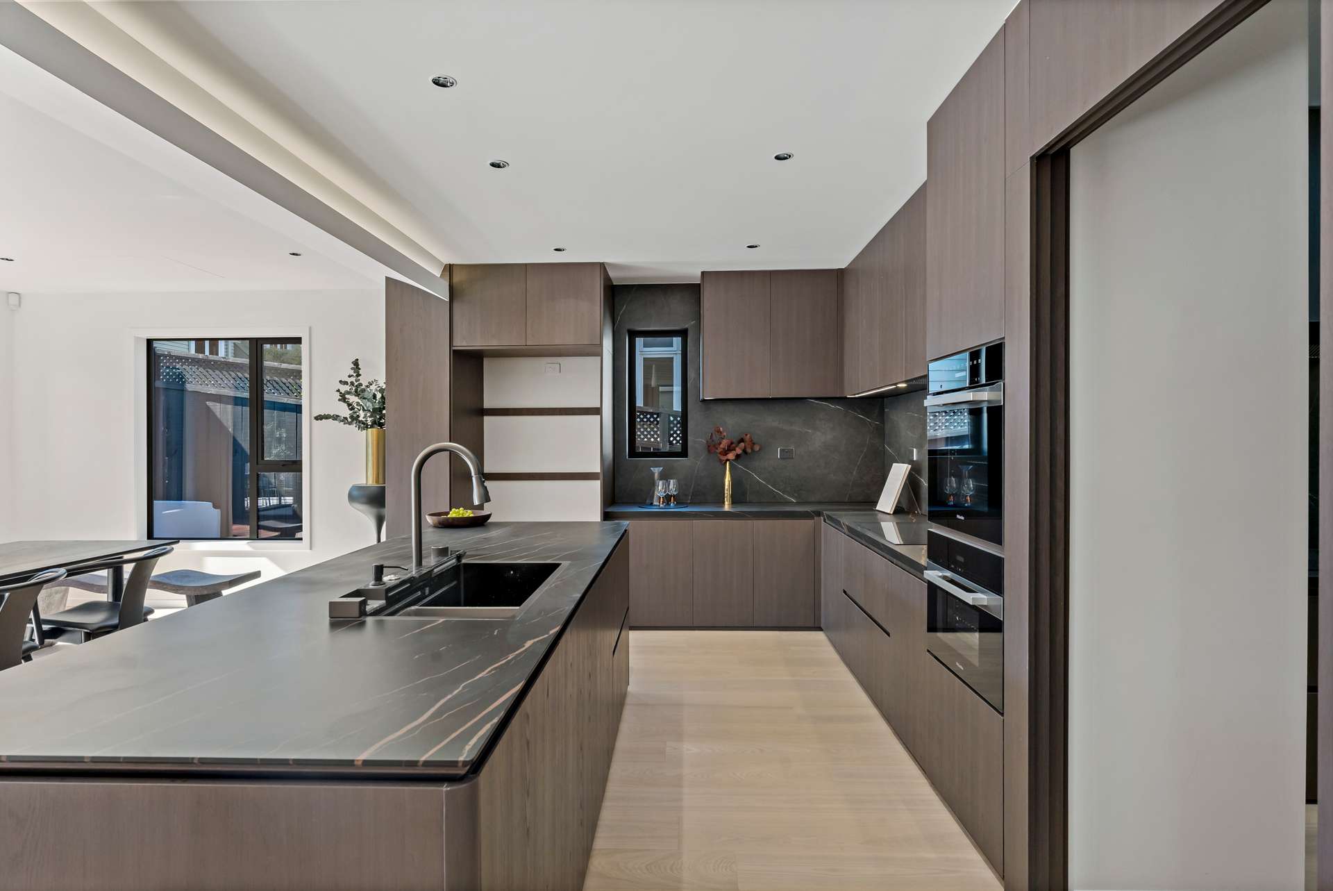 36 Watling Street photo 7