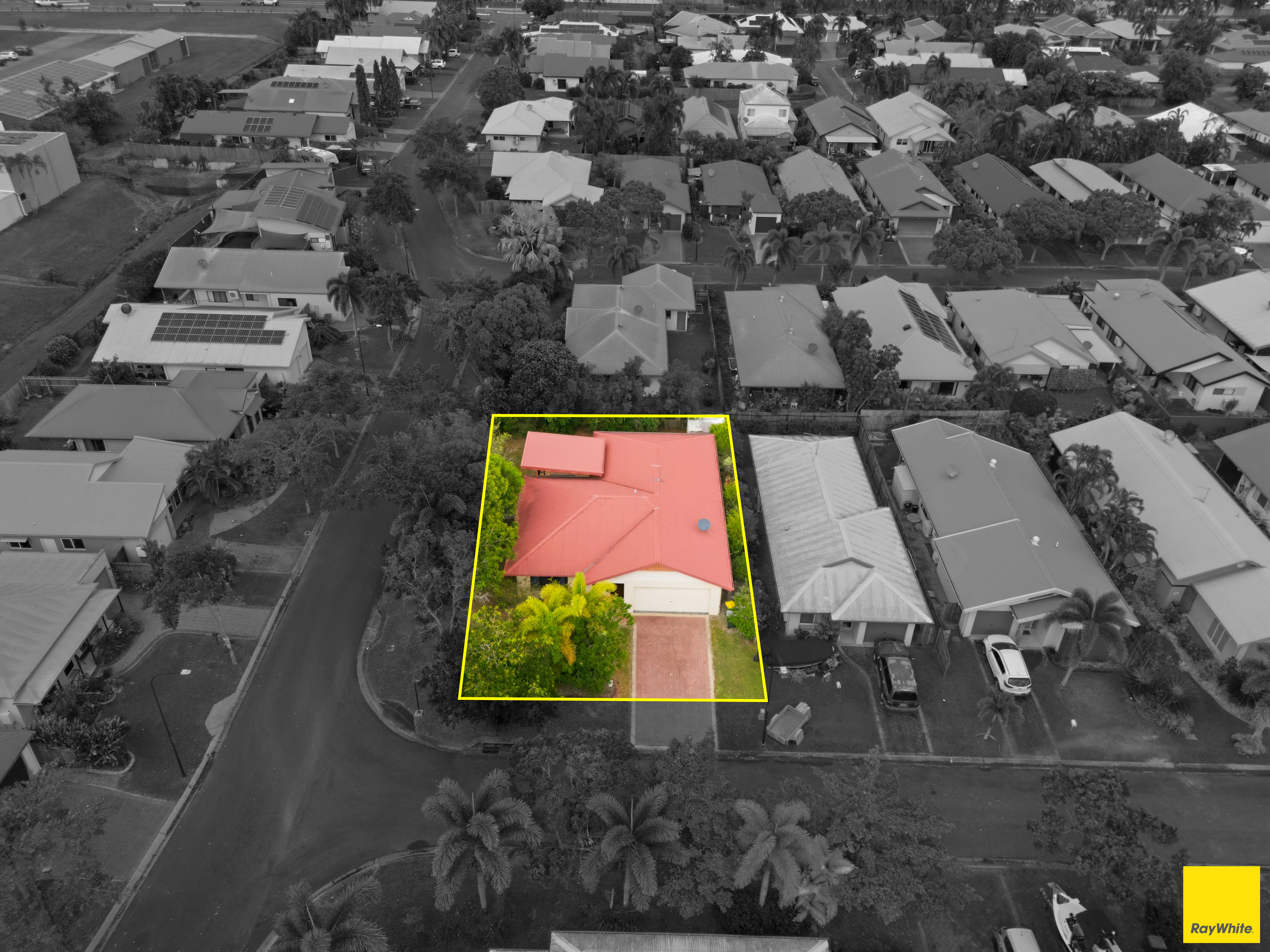 1 Kurrimine Close — photo from Ray White Cairns