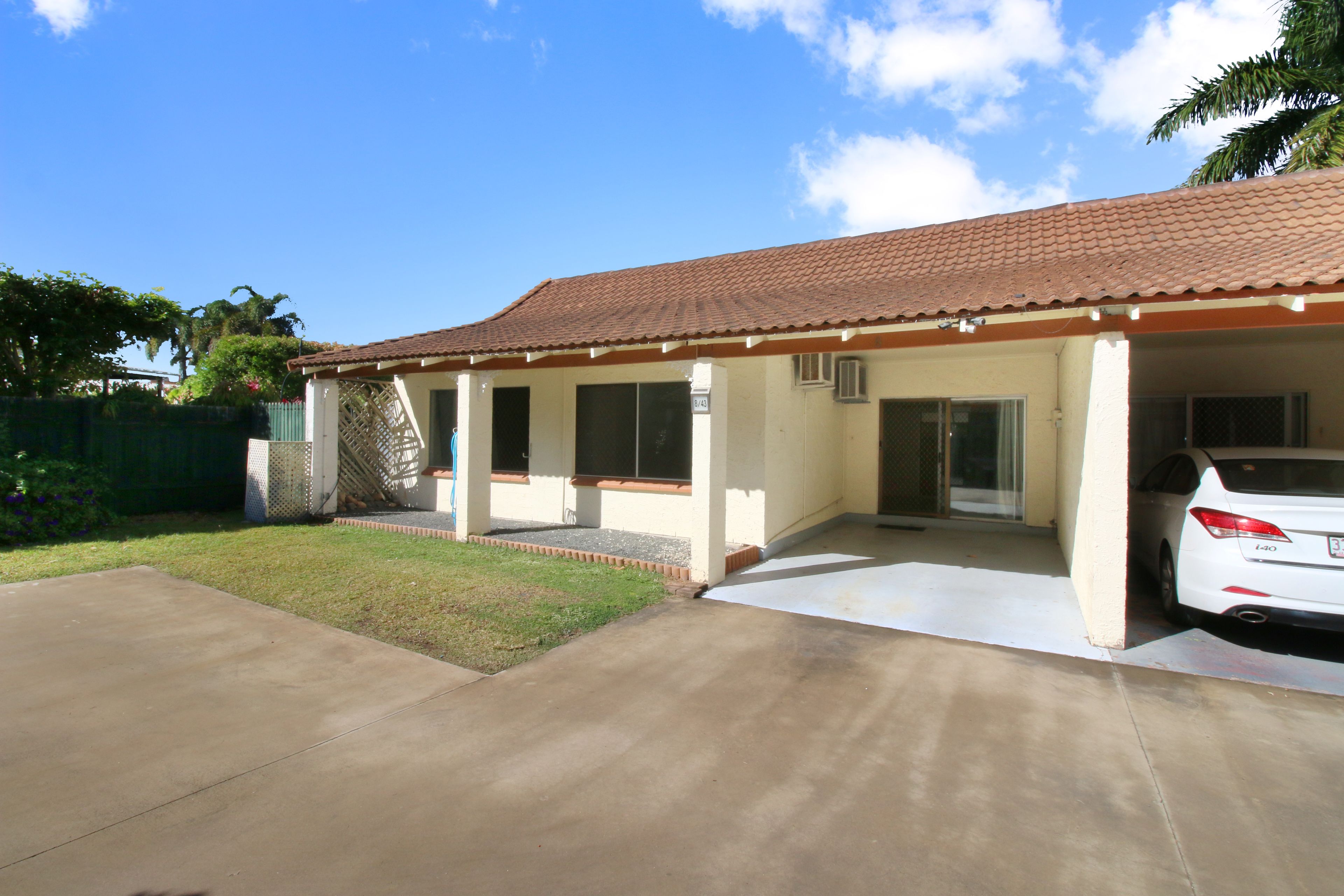 43 Surrey Street, Hyde Park QLD 4812