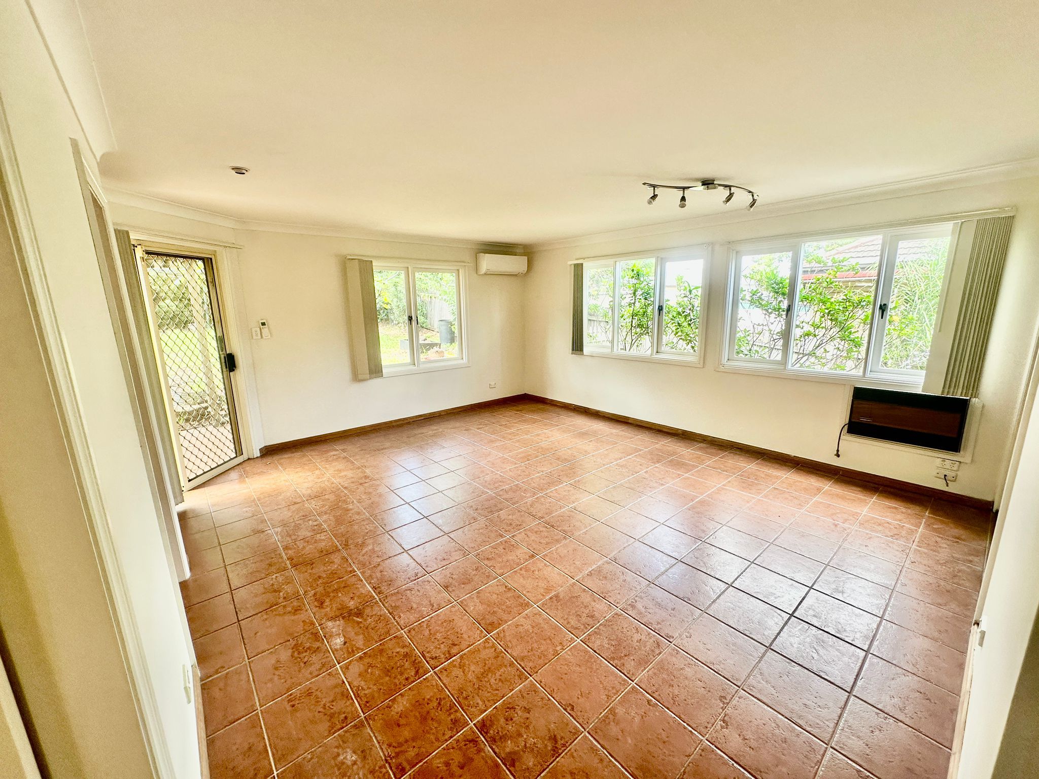 77 Caloola Avenue — photo 6 of 6