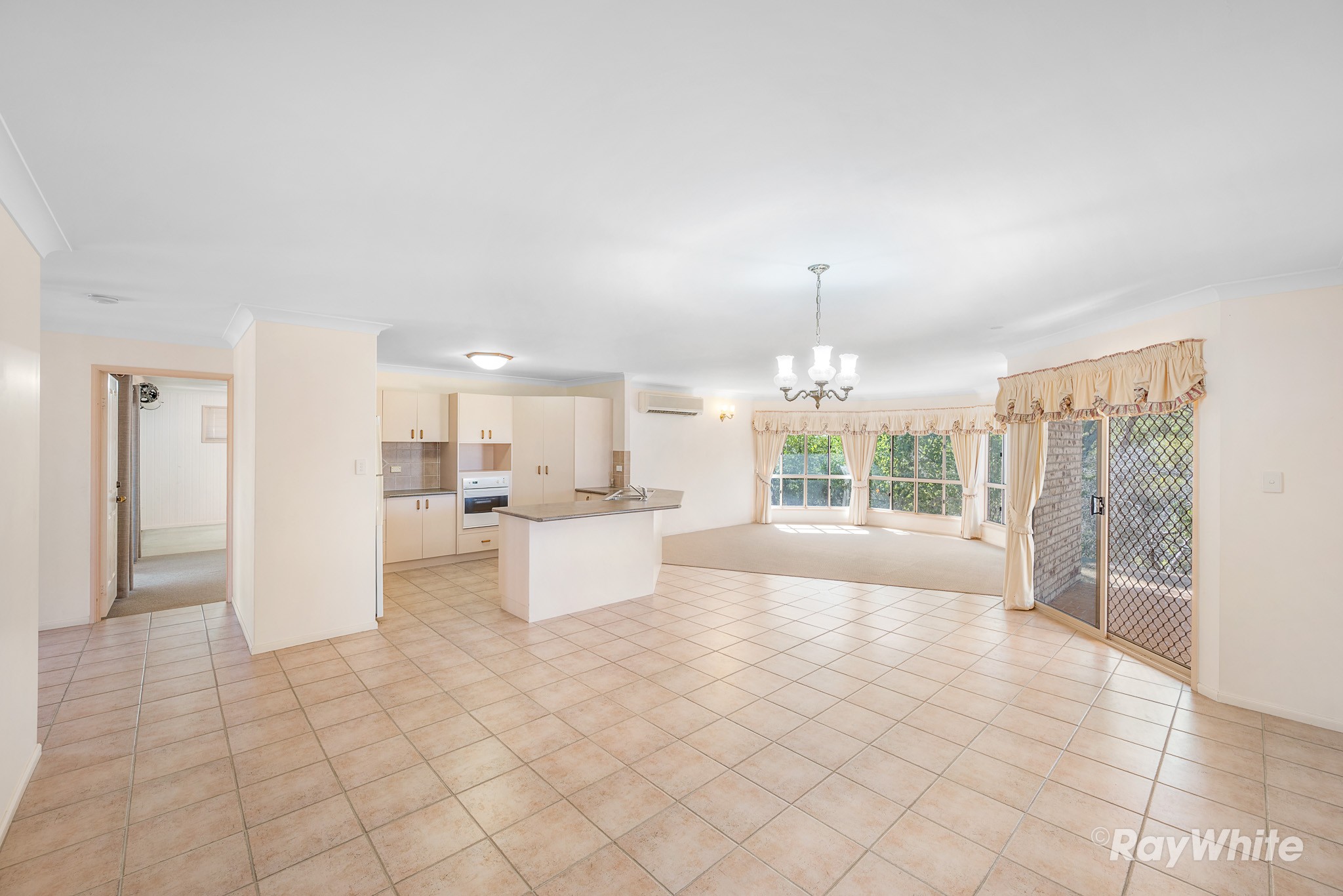 13 Karamea Close, Clinton, QLD 4680