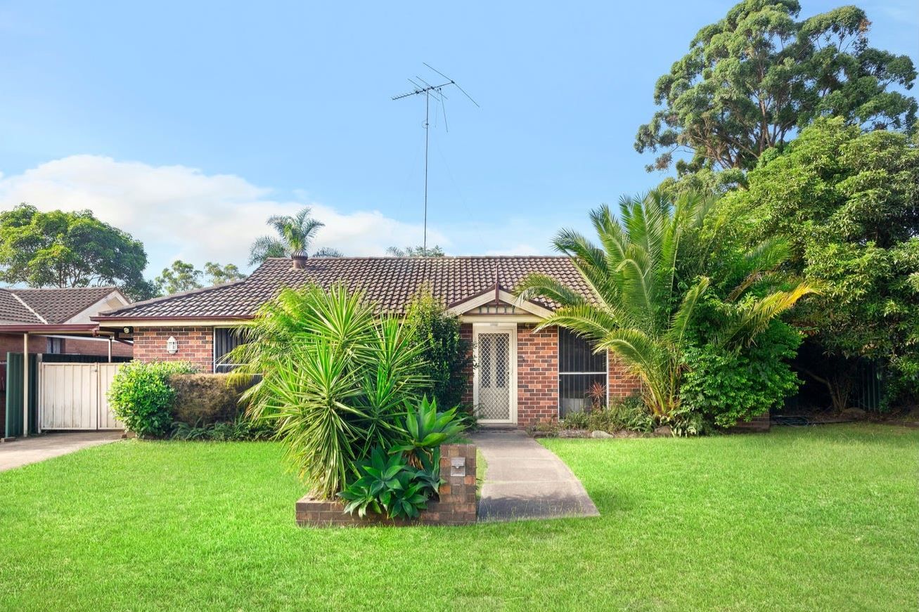 9 Summer Hill Place, St Clair, NSW 2759