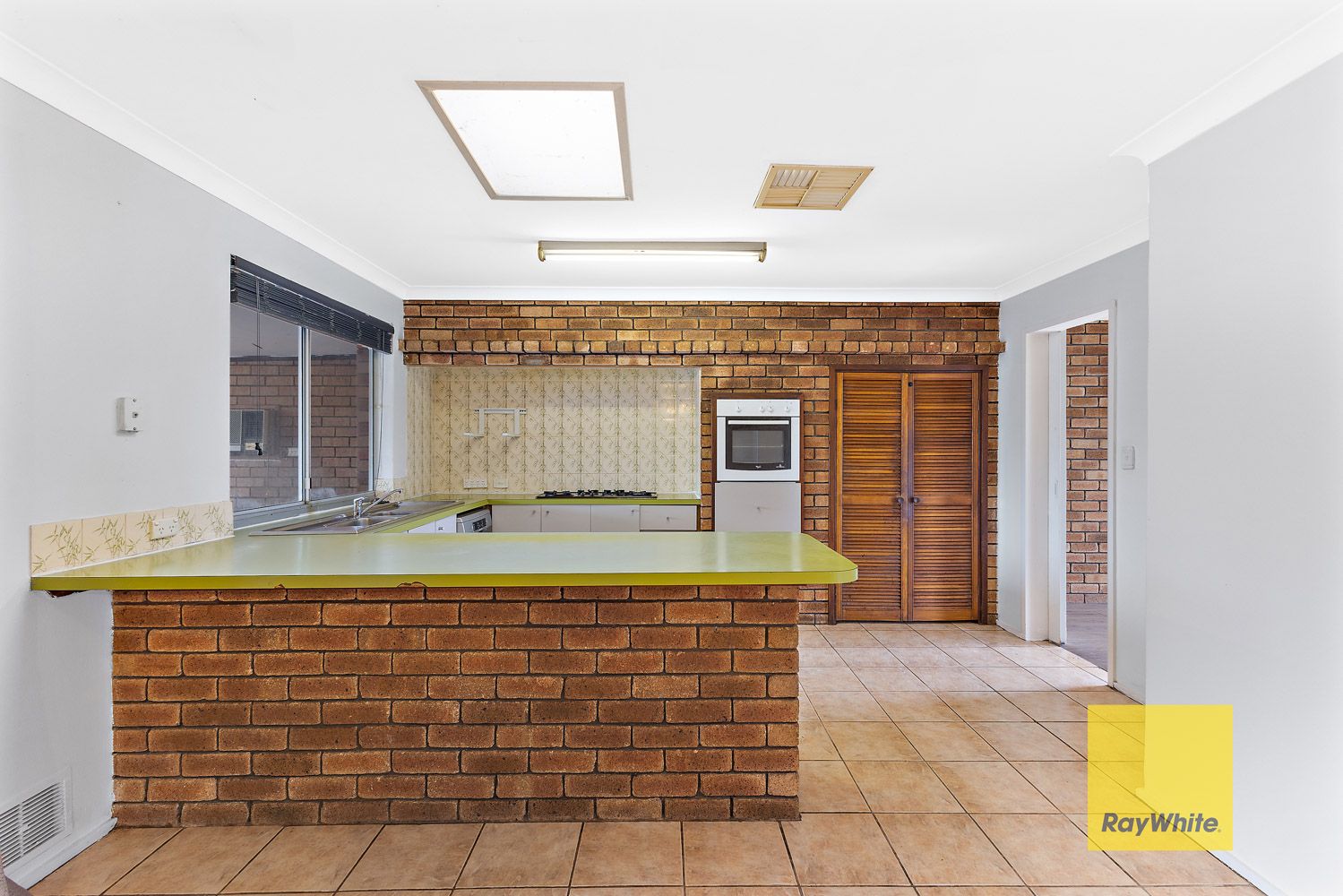 32 Greenough Way — photo 3 of 15