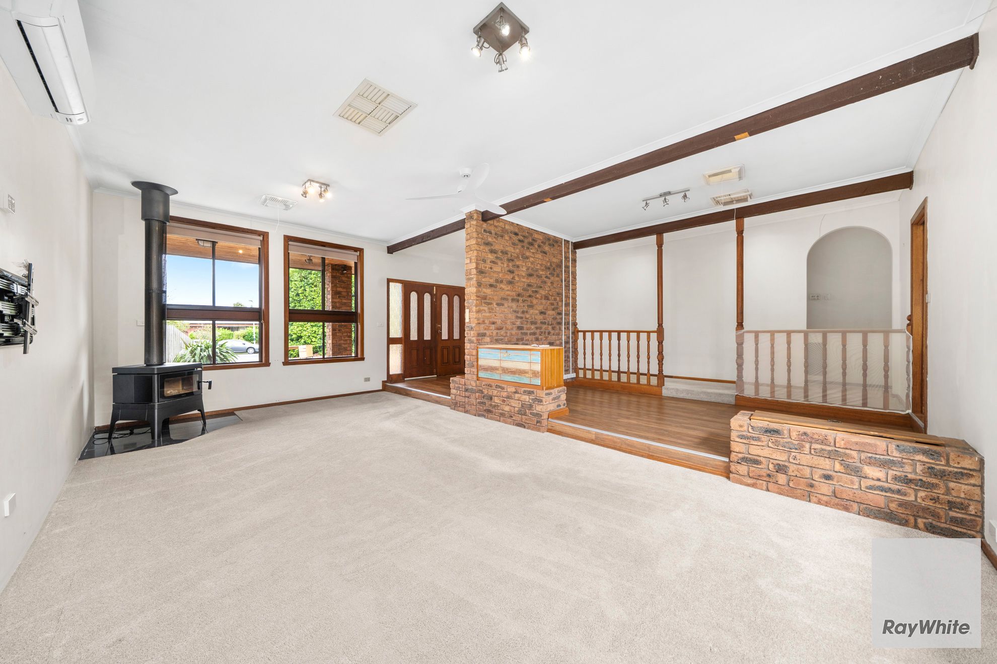 16 Bremen Court, Keilor Downs, VIC 3038