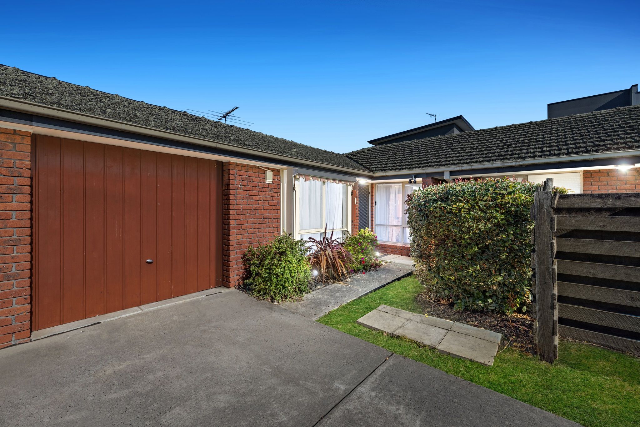 18-20 Brunt Street, Cranbourne VIC 3977