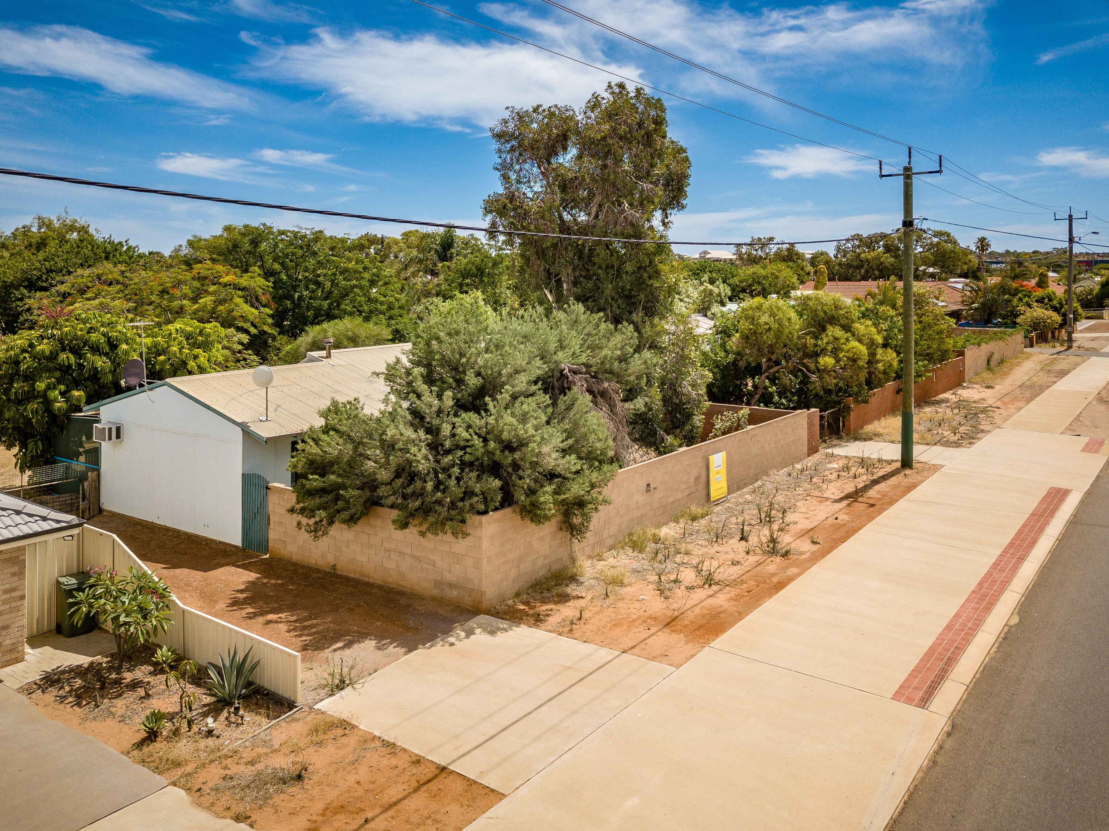 244 Place Road, Wonthella, WA 6530