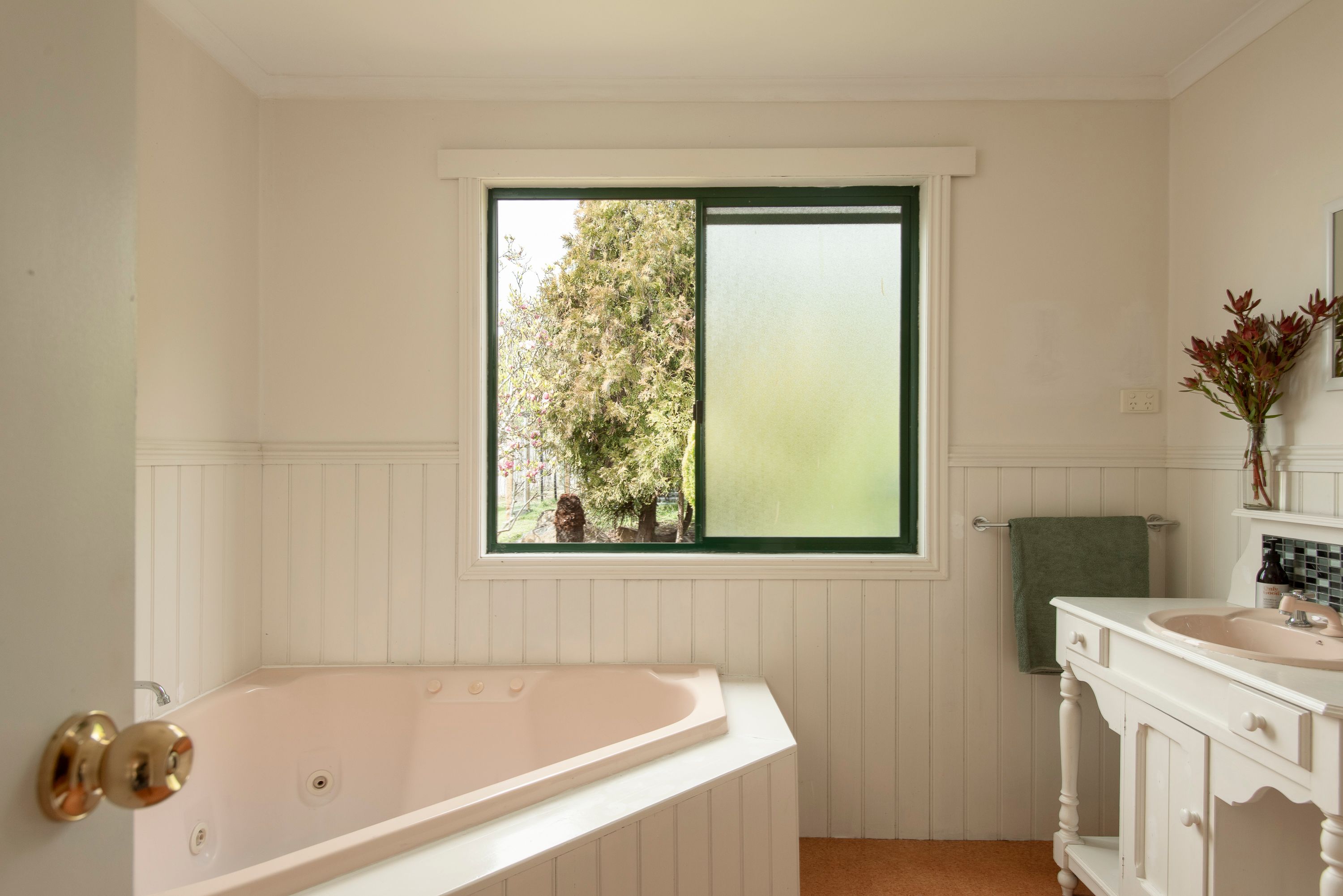 55 Newlands Street — photo 8 of 16
