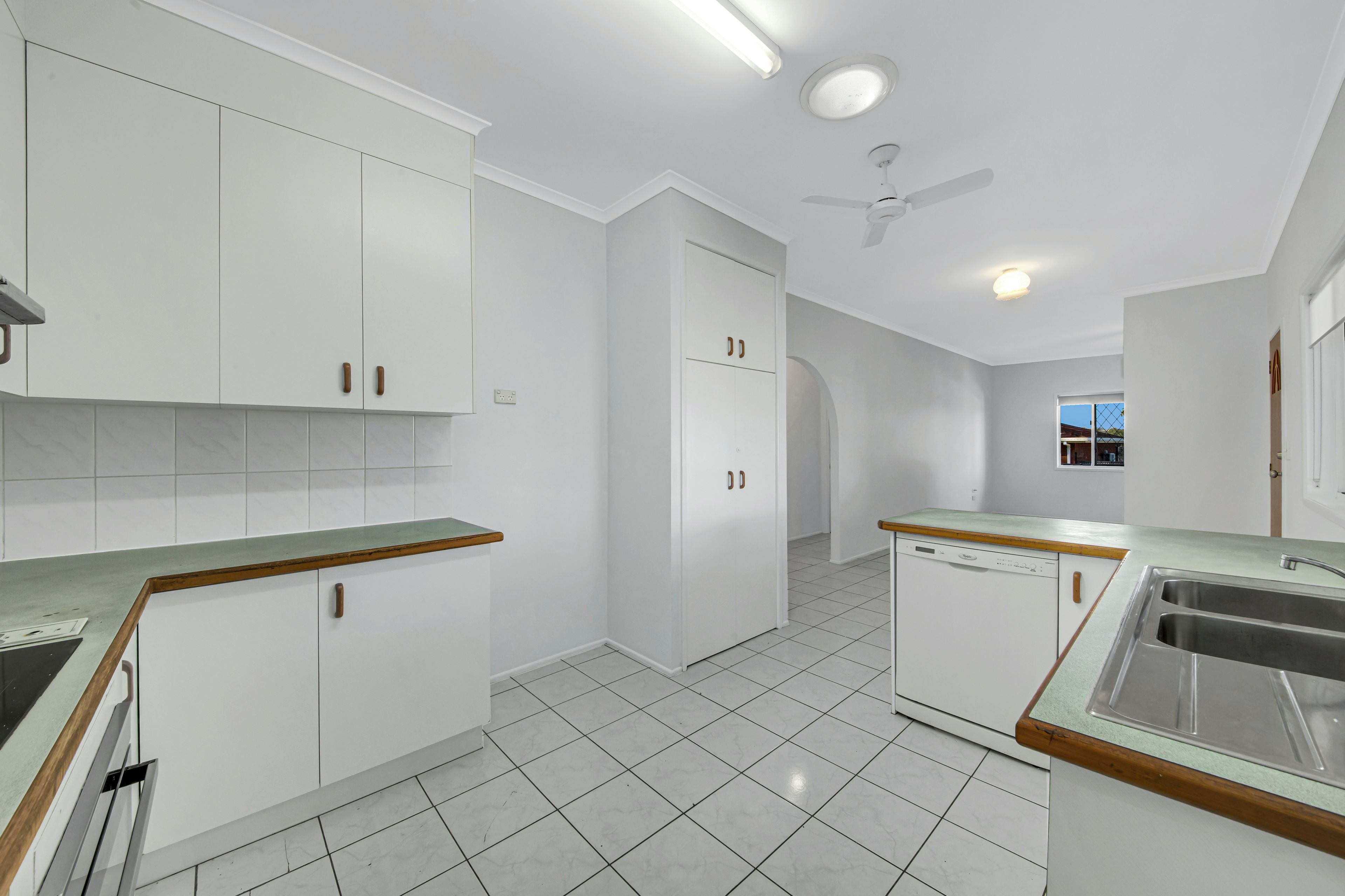 5 Melia Court, Kin Kora, QLD 4680