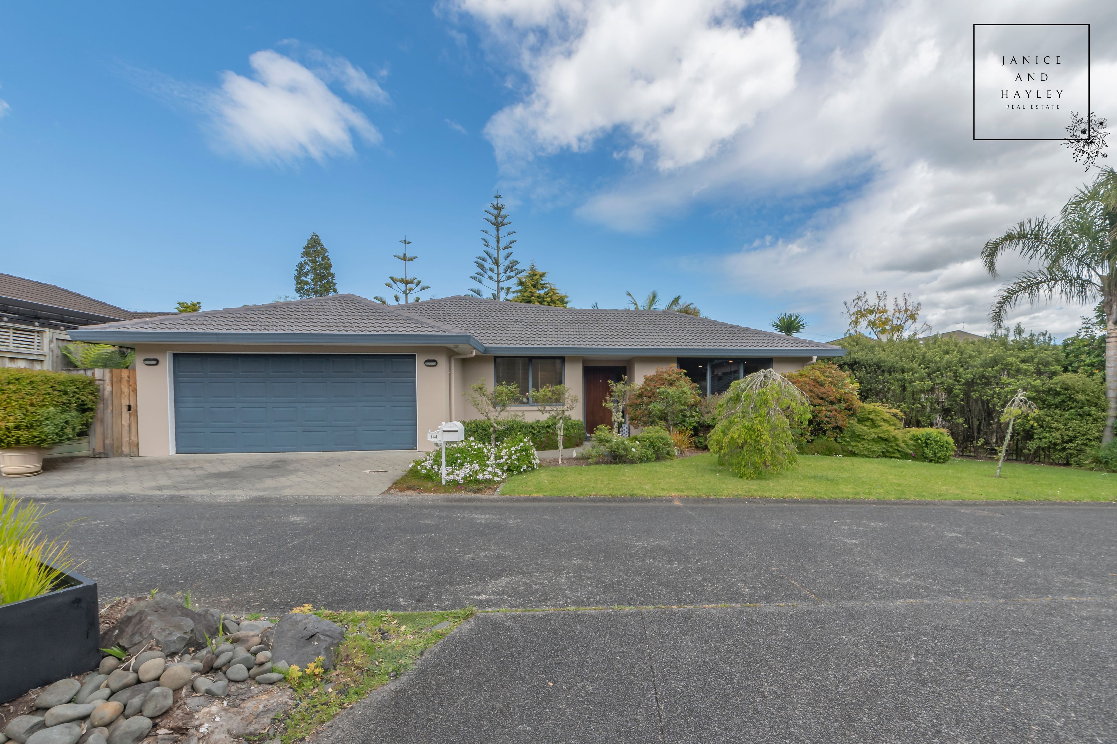 144 Charles Prevost Drive, The Gardens, Manukau City