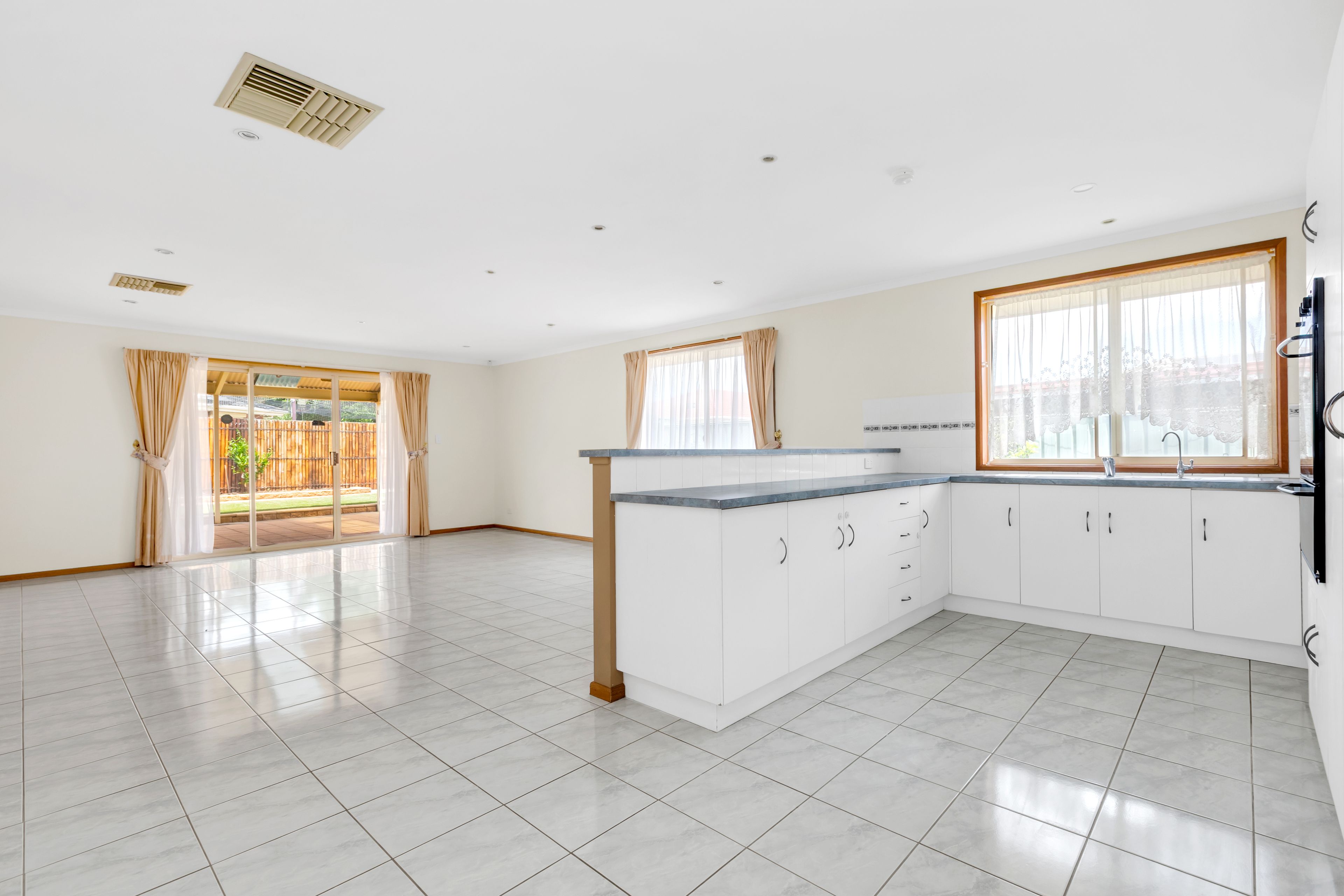 5 Maplewood Drive, Blakeview, SA 5114