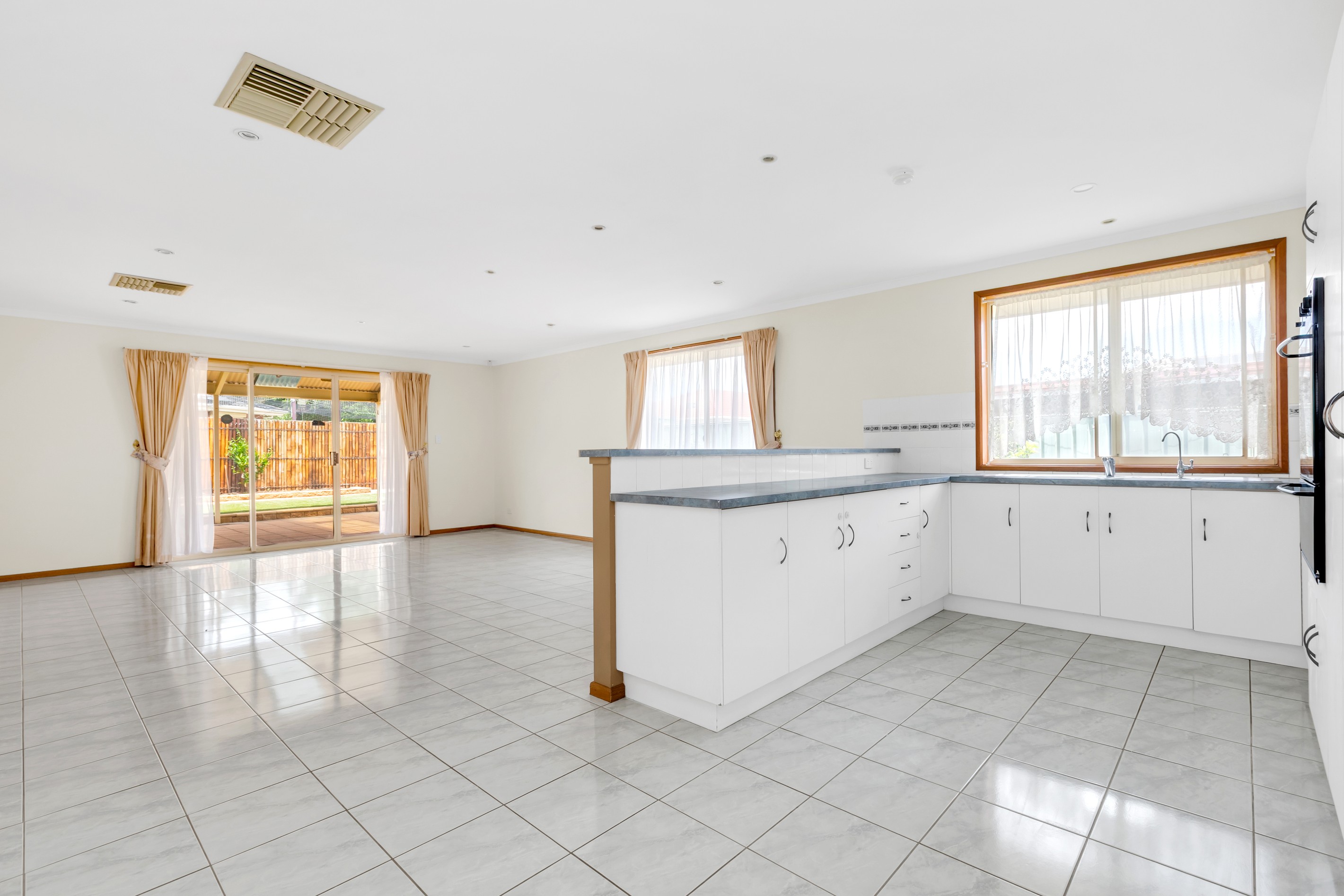 5 Maplewood Drive, Blakeview, SA 5114