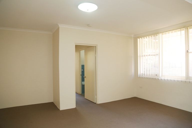 2/35 Victoria Street, Epping, NSW 2121