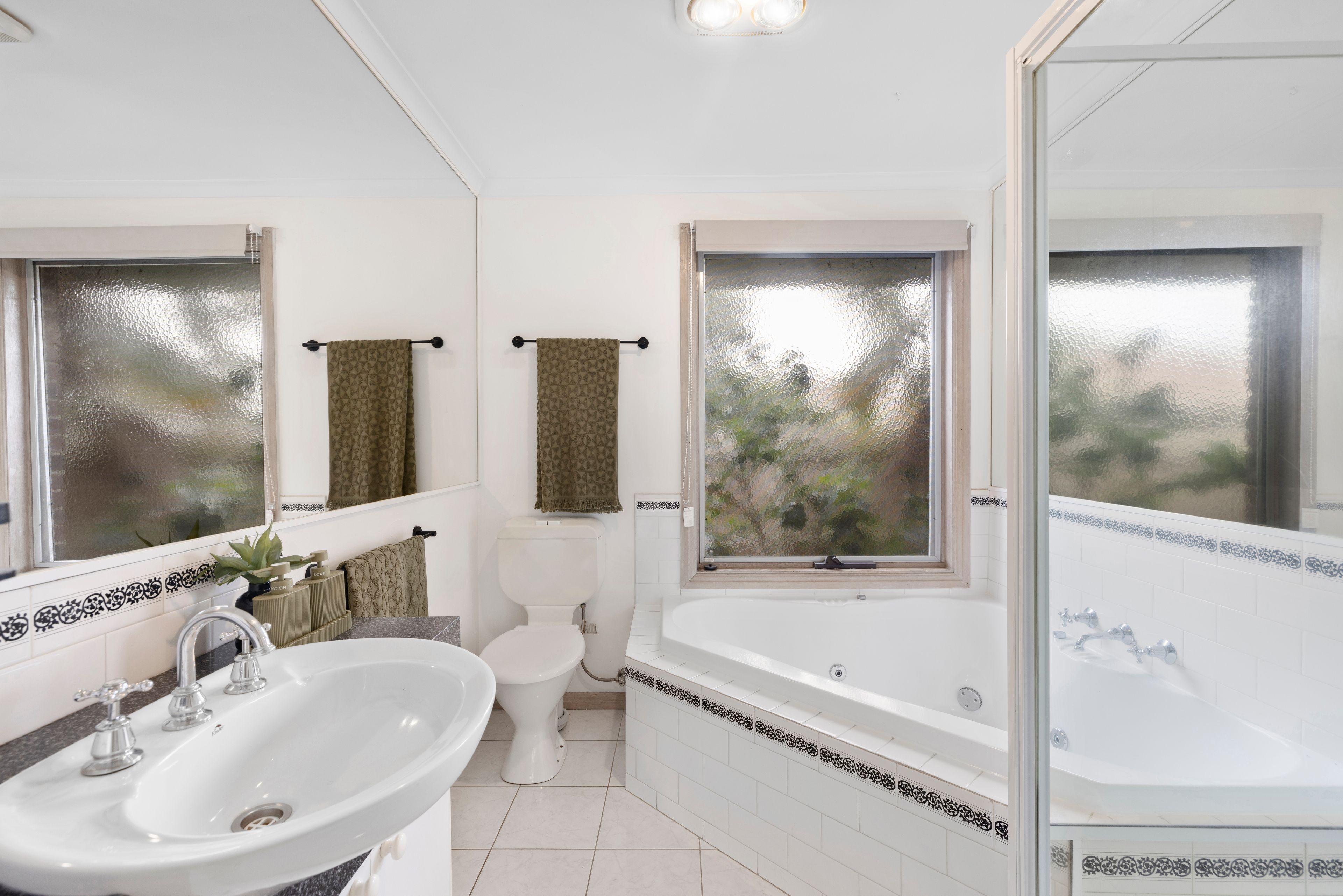 6 Surat Place — photo 13 of 25