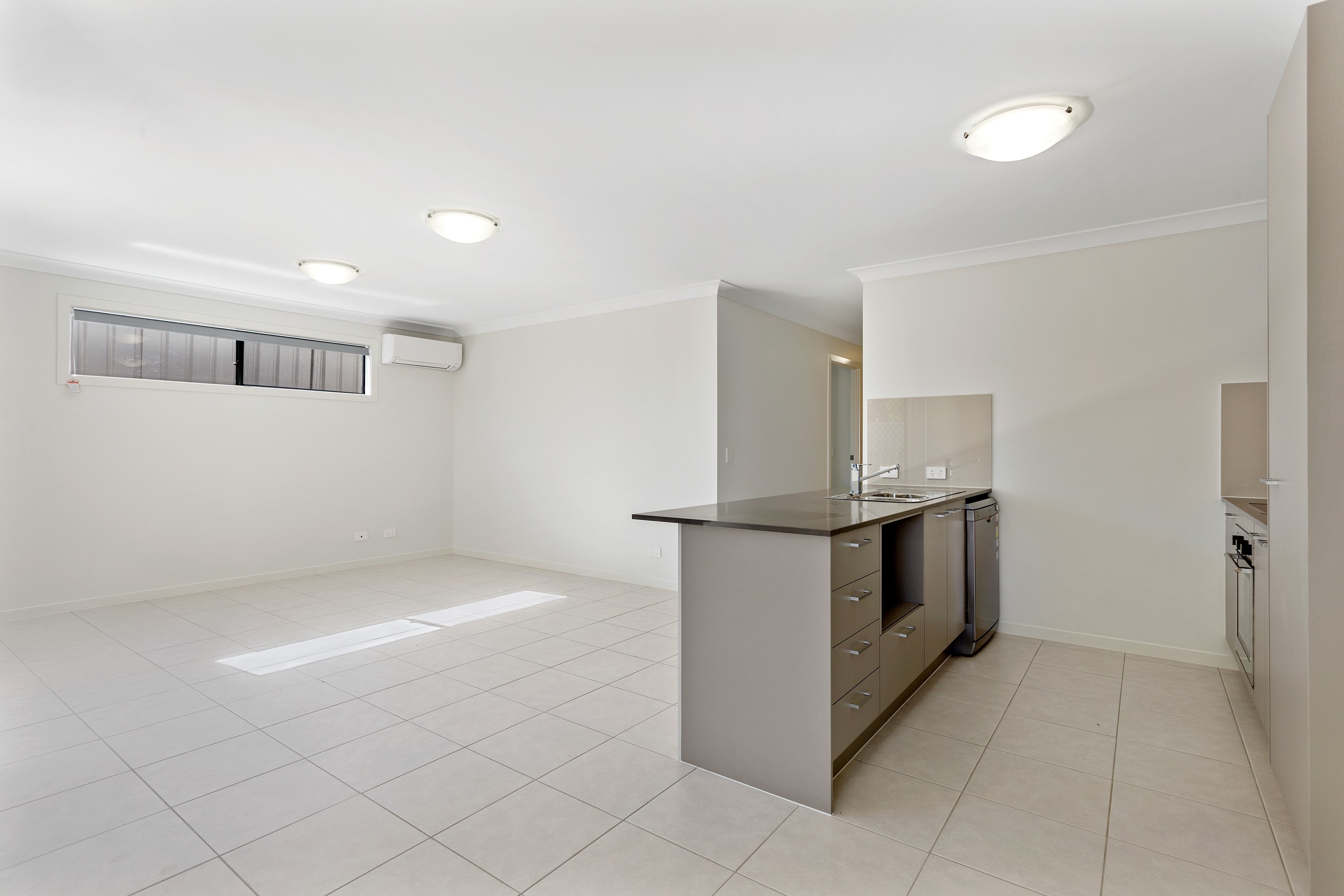 2/18 Minnett Street, GLENVALE, QLD 4350