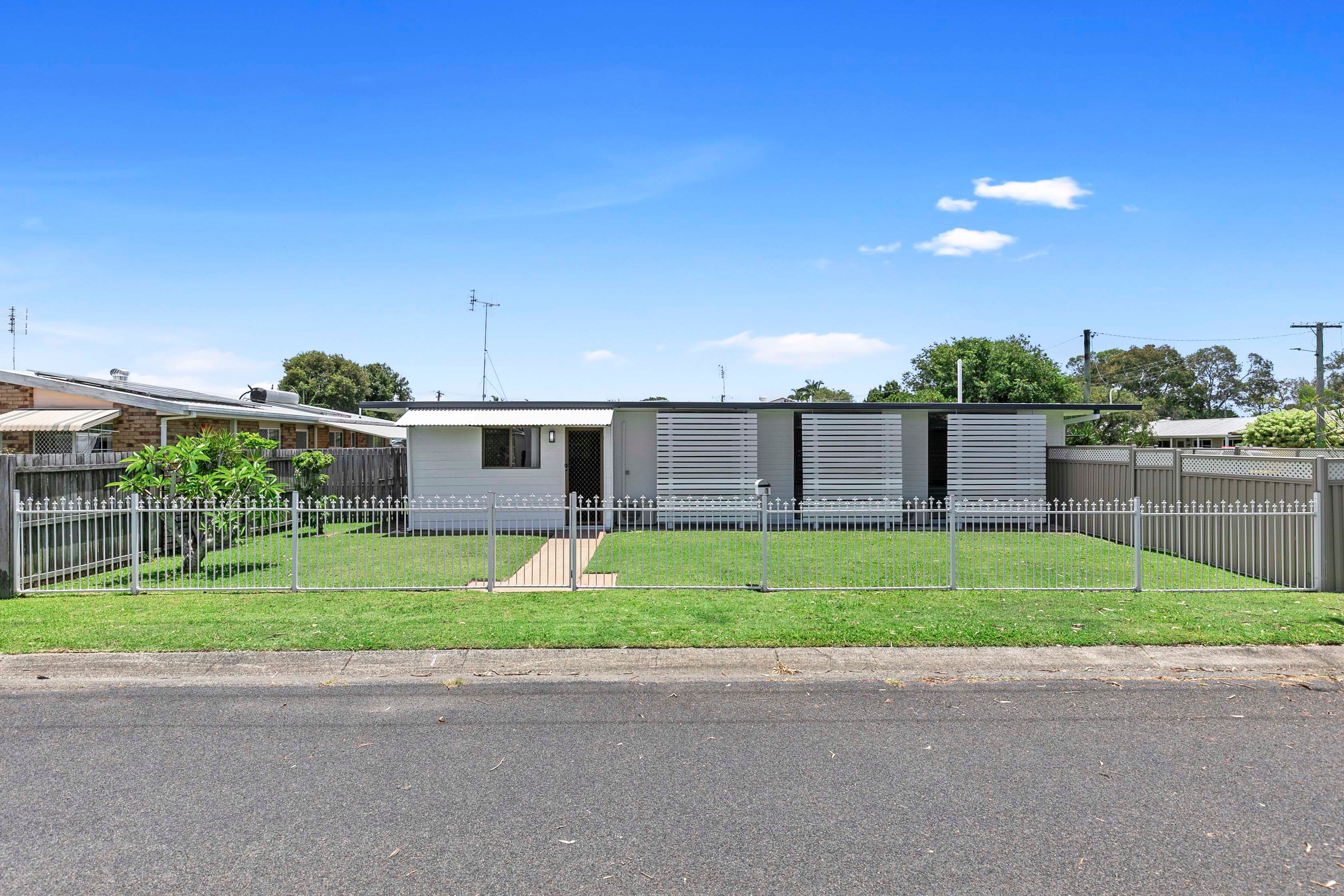 1 Drummond Street, Urangan, QLD 4655