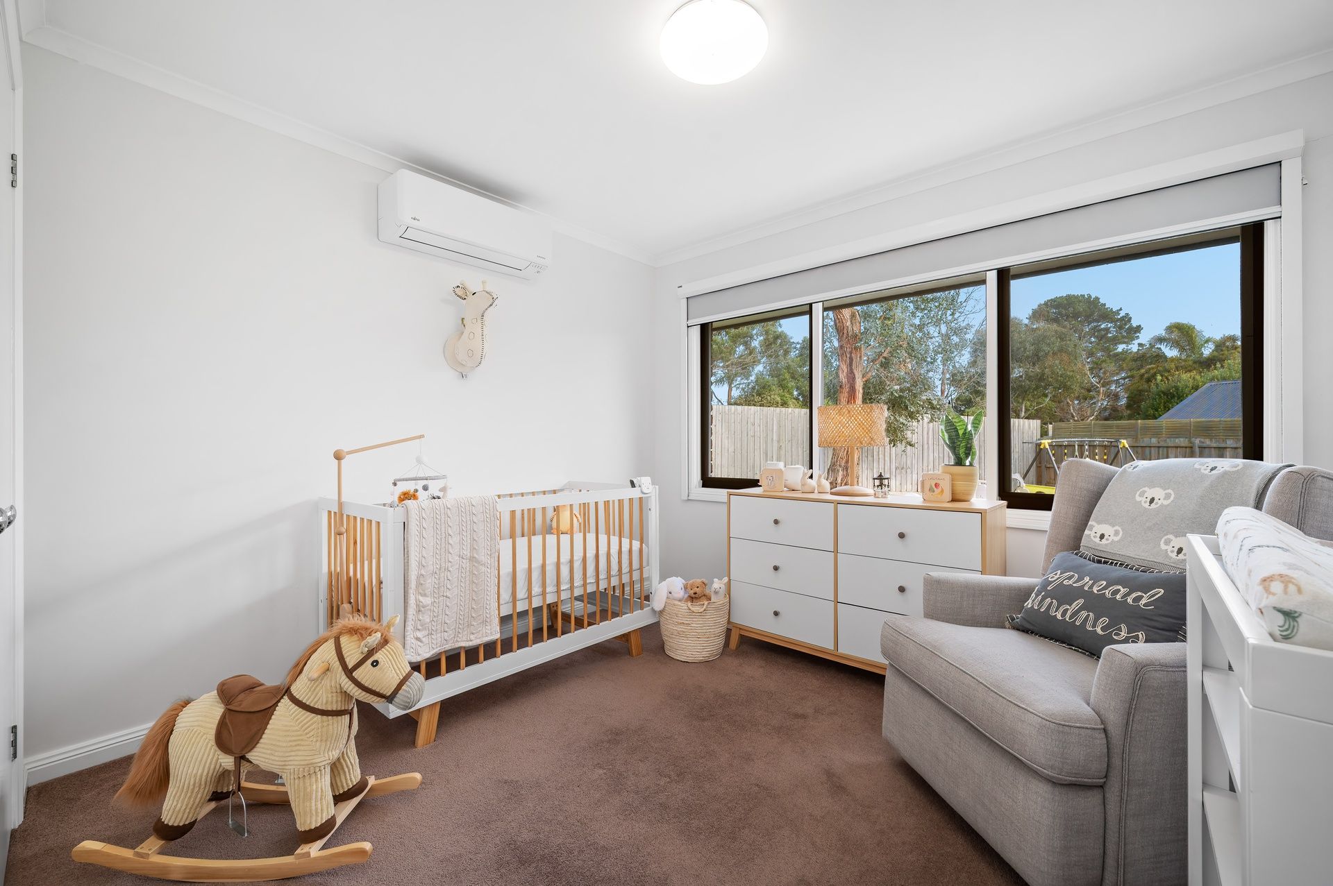 26 Lakeside Court — photo 11 of 21