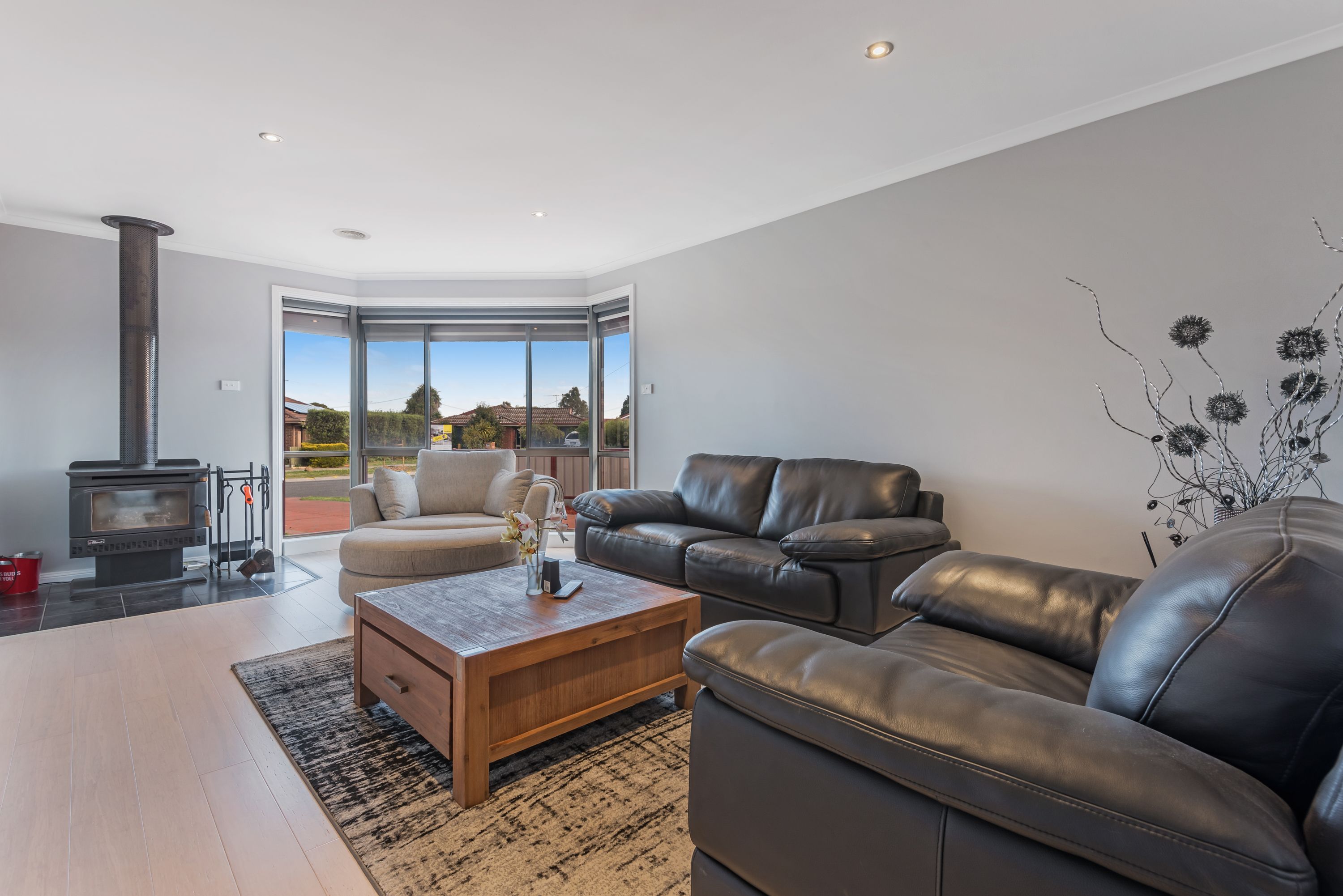 8 Finden Court, Craigieburn, VIC 3064