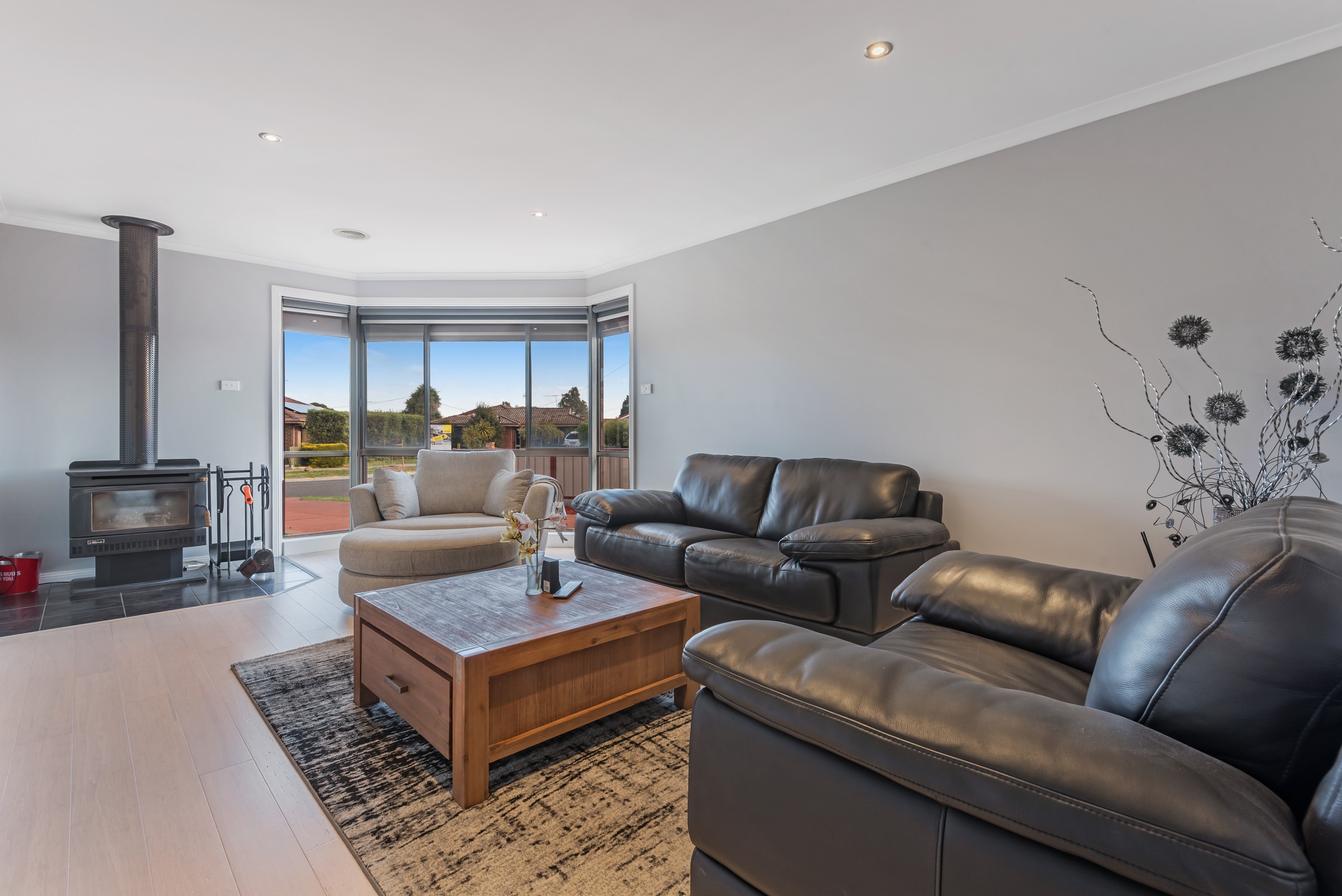8 Finden Court, Craigieburn, VIC 3064