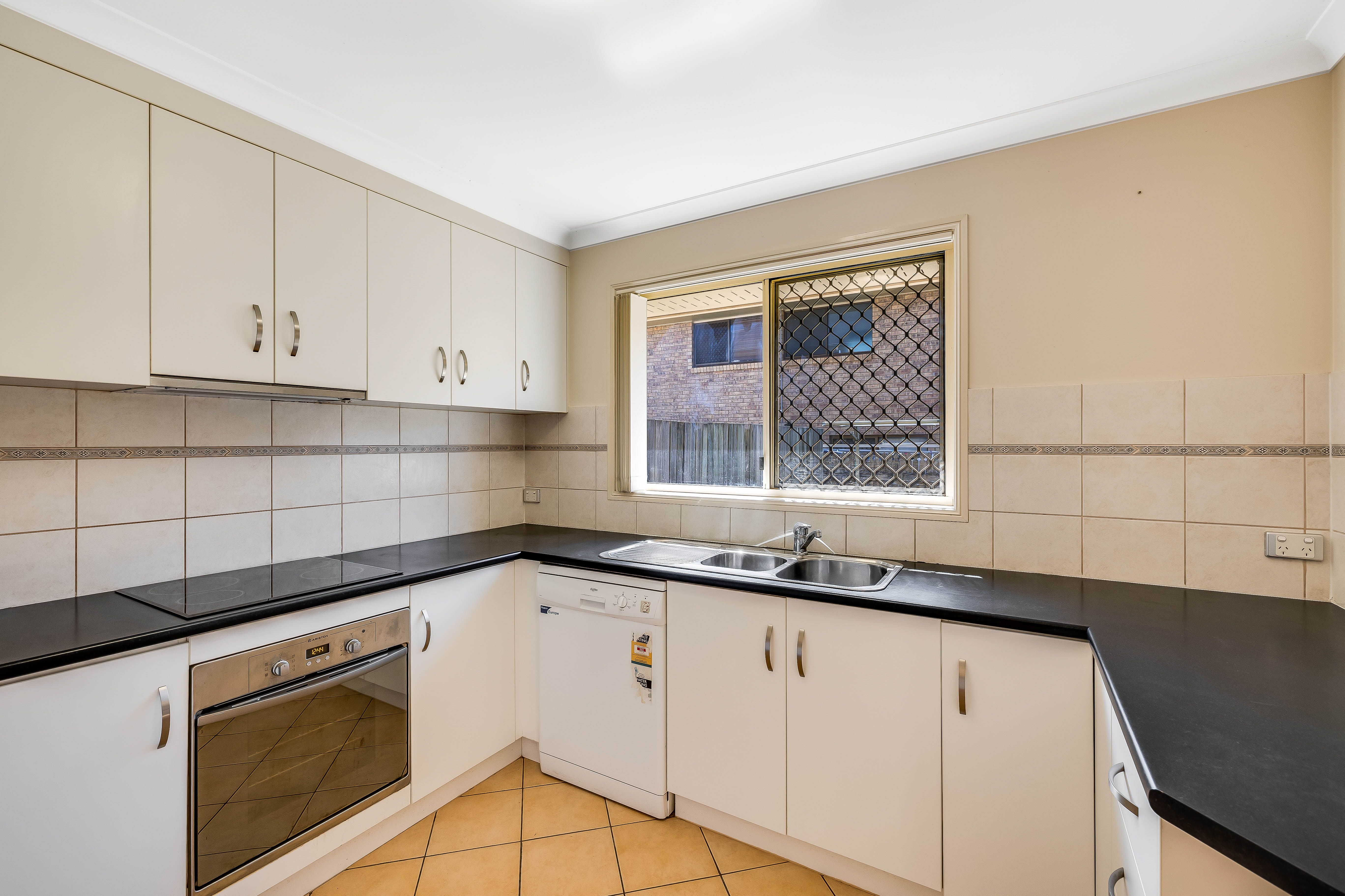 5/27 Gladstone Street, Newtown, QLD 4350